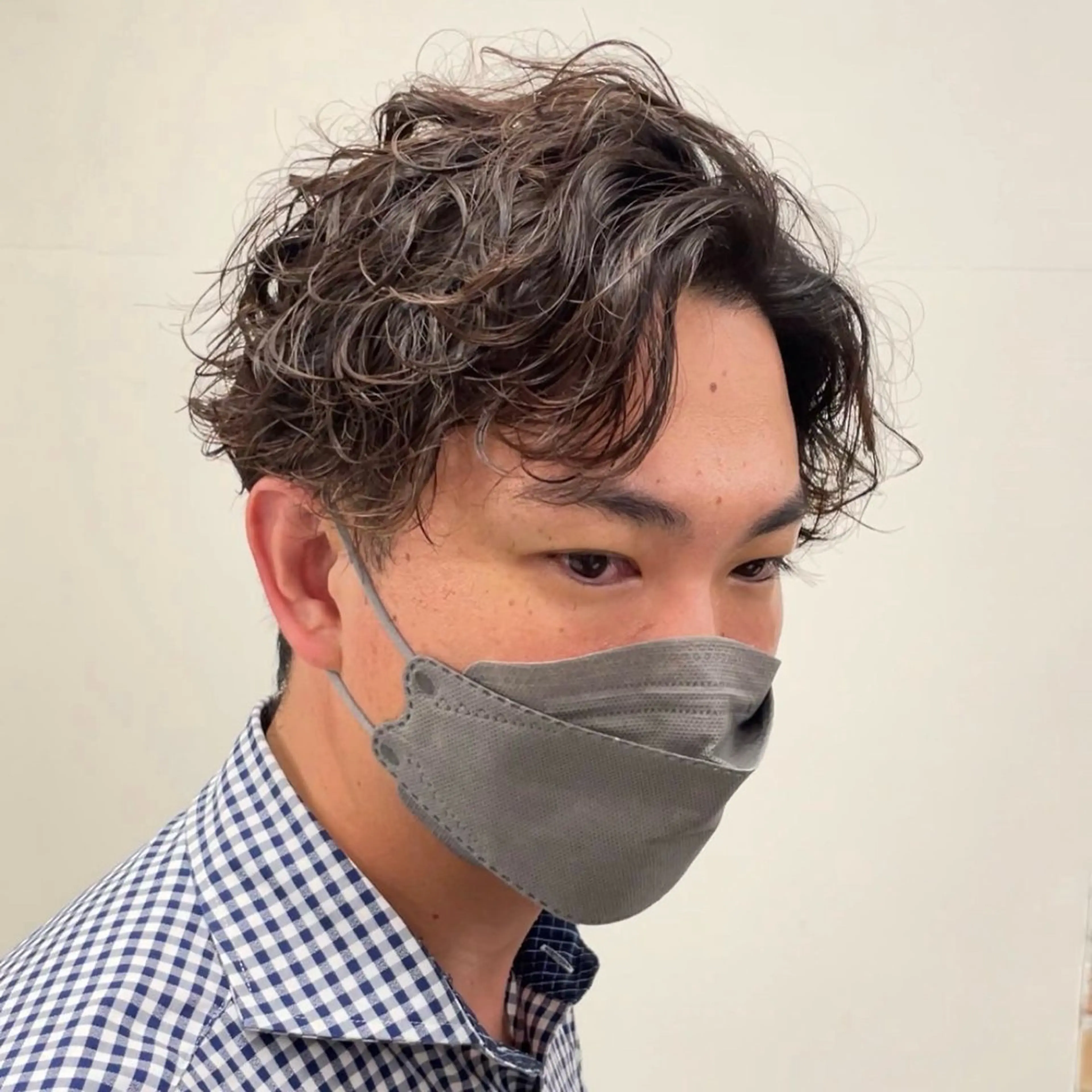 パーマ メンズ アップバング メンズパーマ 波巻きパーマ 筋野 稔貴のヘアスタイル