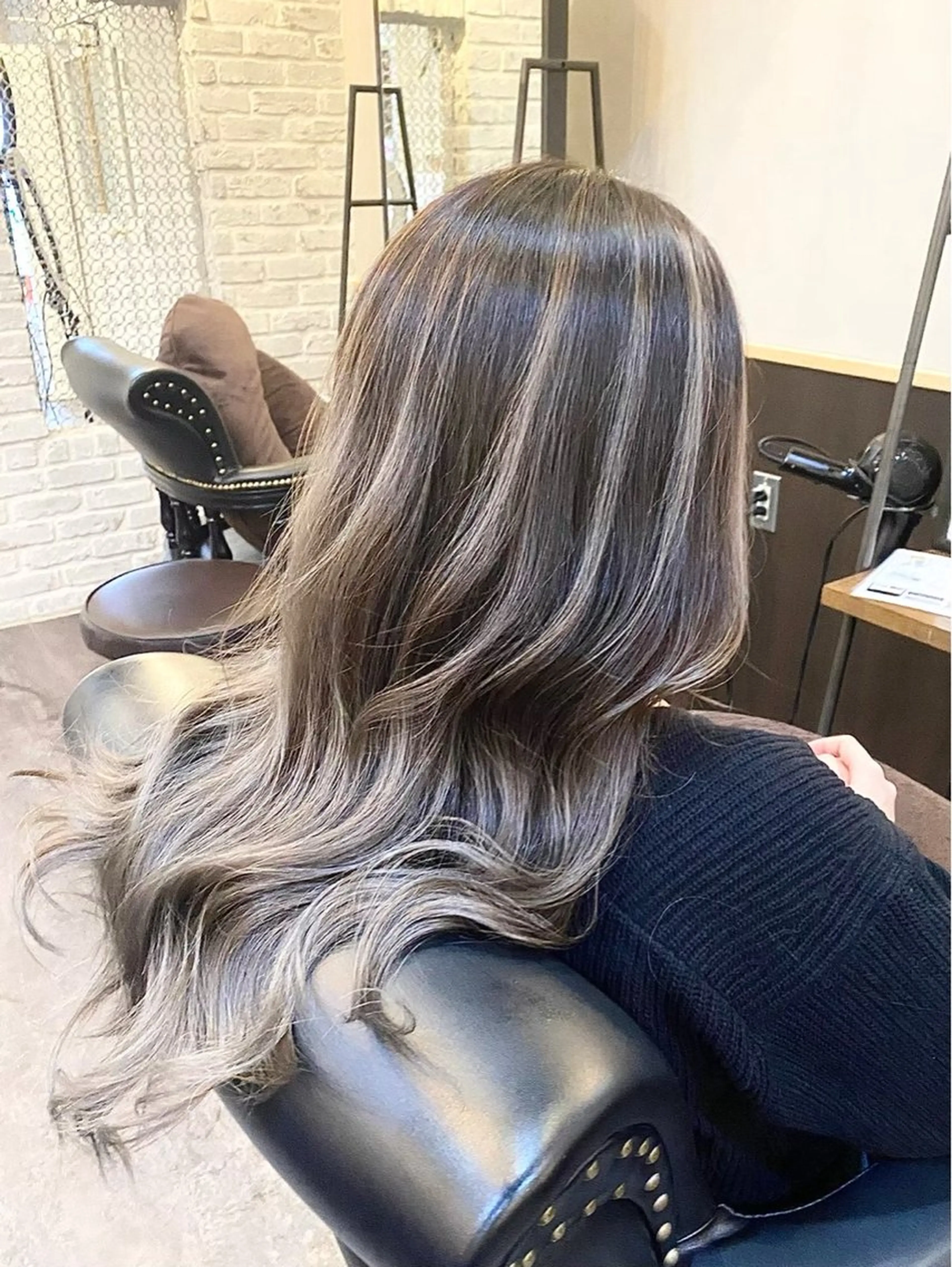 ロング カラー カット ヘアカラー トリートメント 艶カラー✨️派手髪 🦄renのヘアスタイル