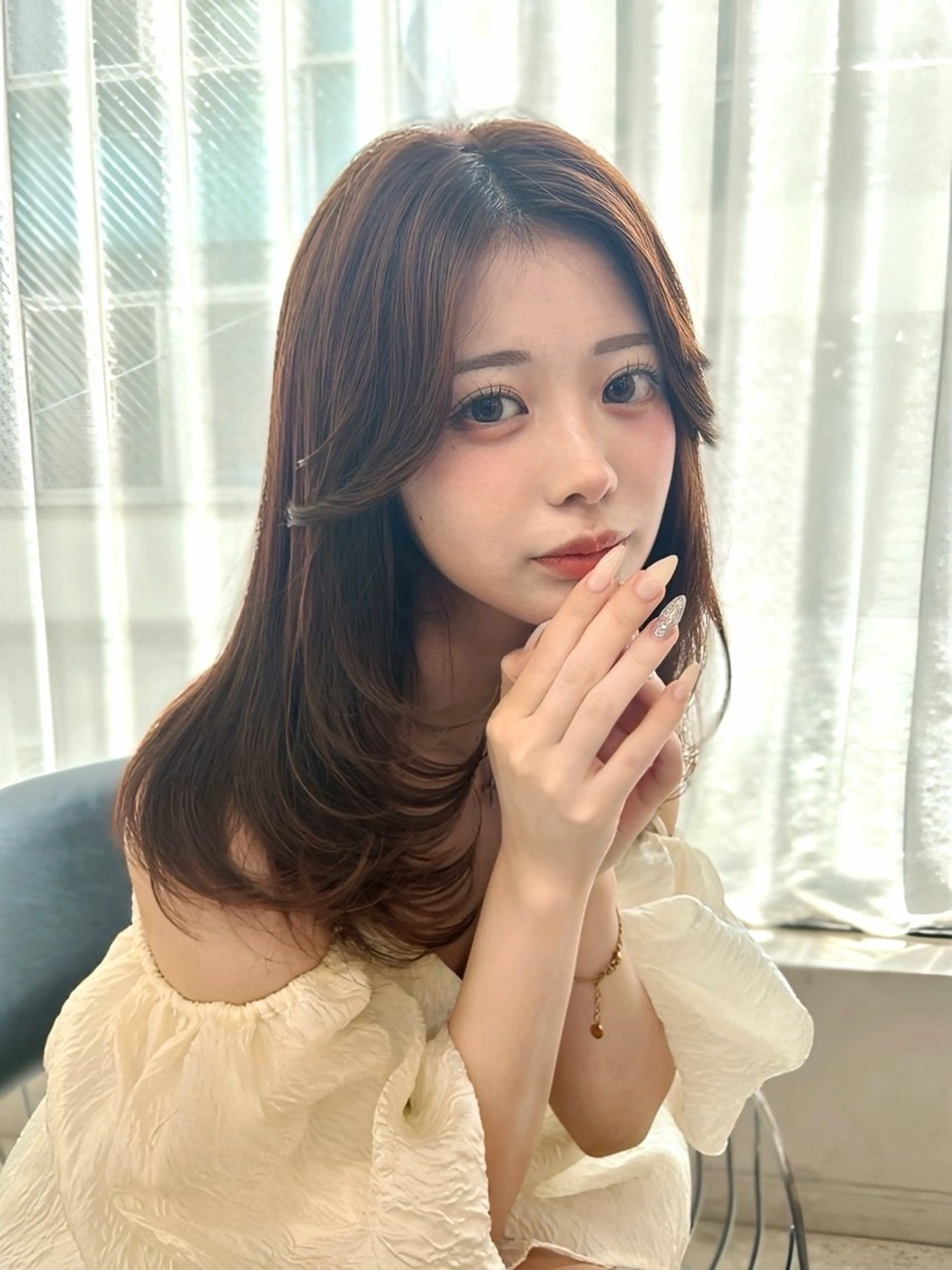 セミロング 韓国風カラー 韓国風ヘア カット ヘアカラー 木串 楽人のヘアスタイル