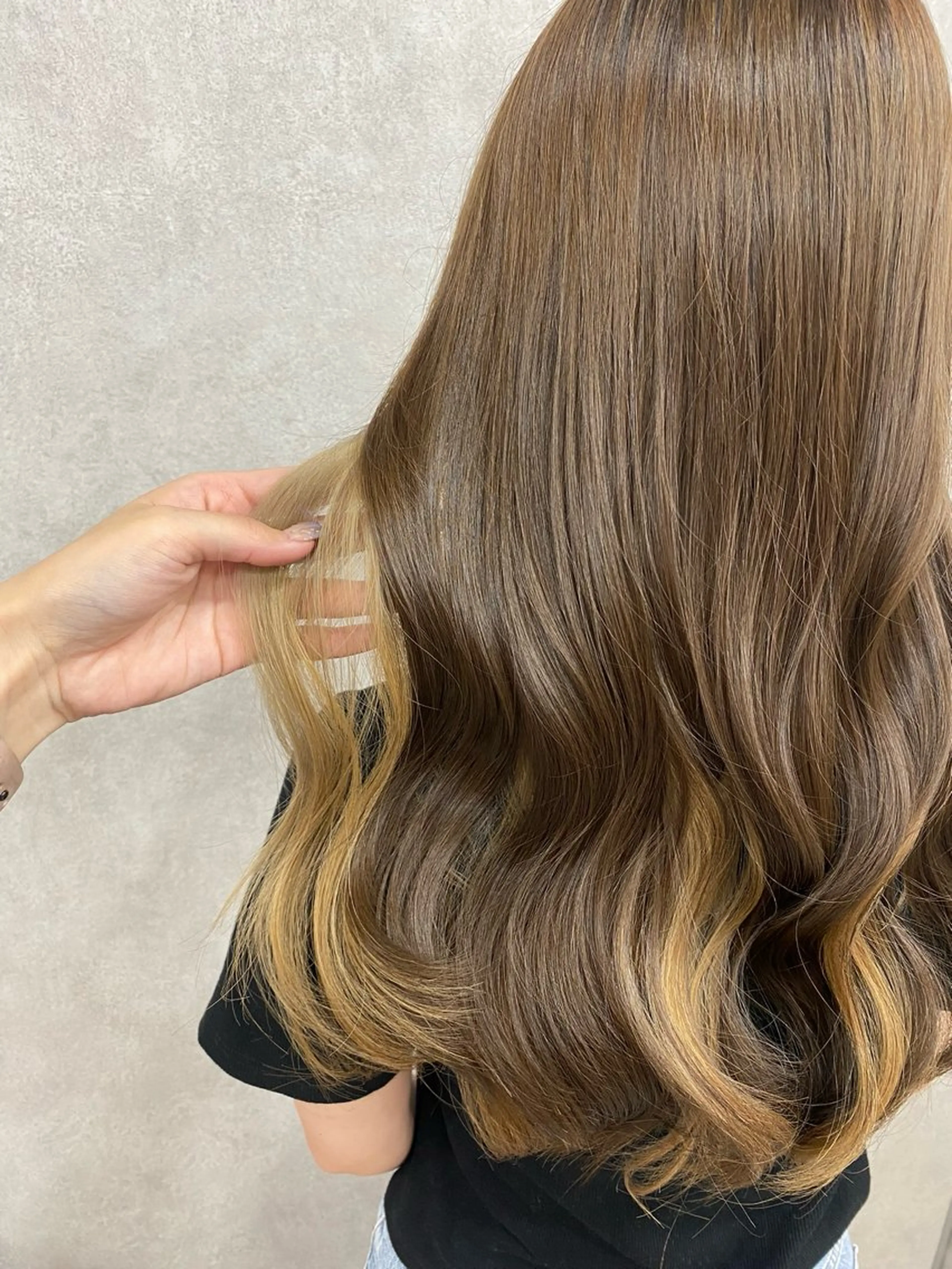 ロング カラー 🩶西 雪乃/透明感 くすみカラー🫧のヘアスタイル