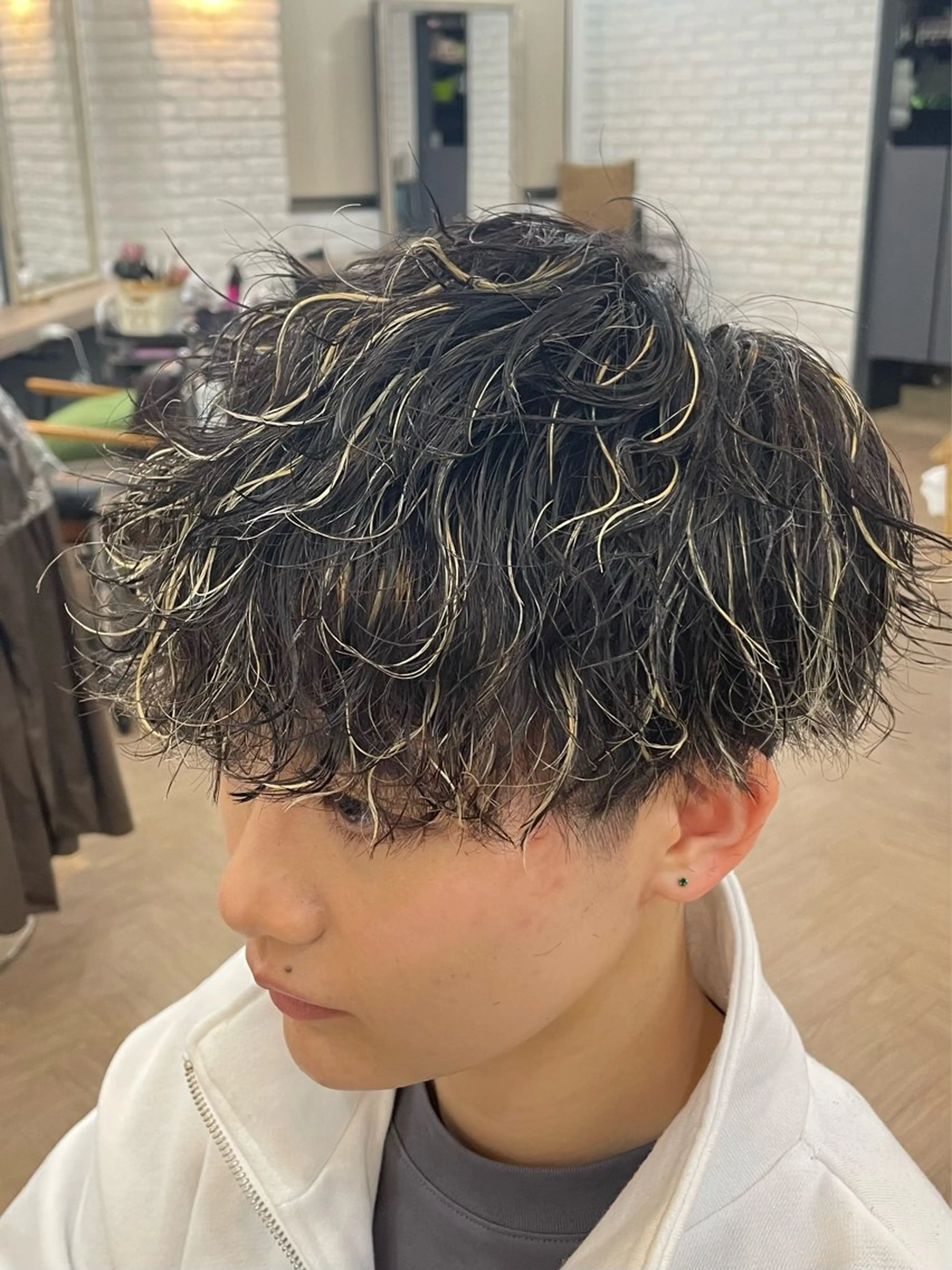 【🔥men’sおすすめ🔥】カット+ハイライト+パーマの写真