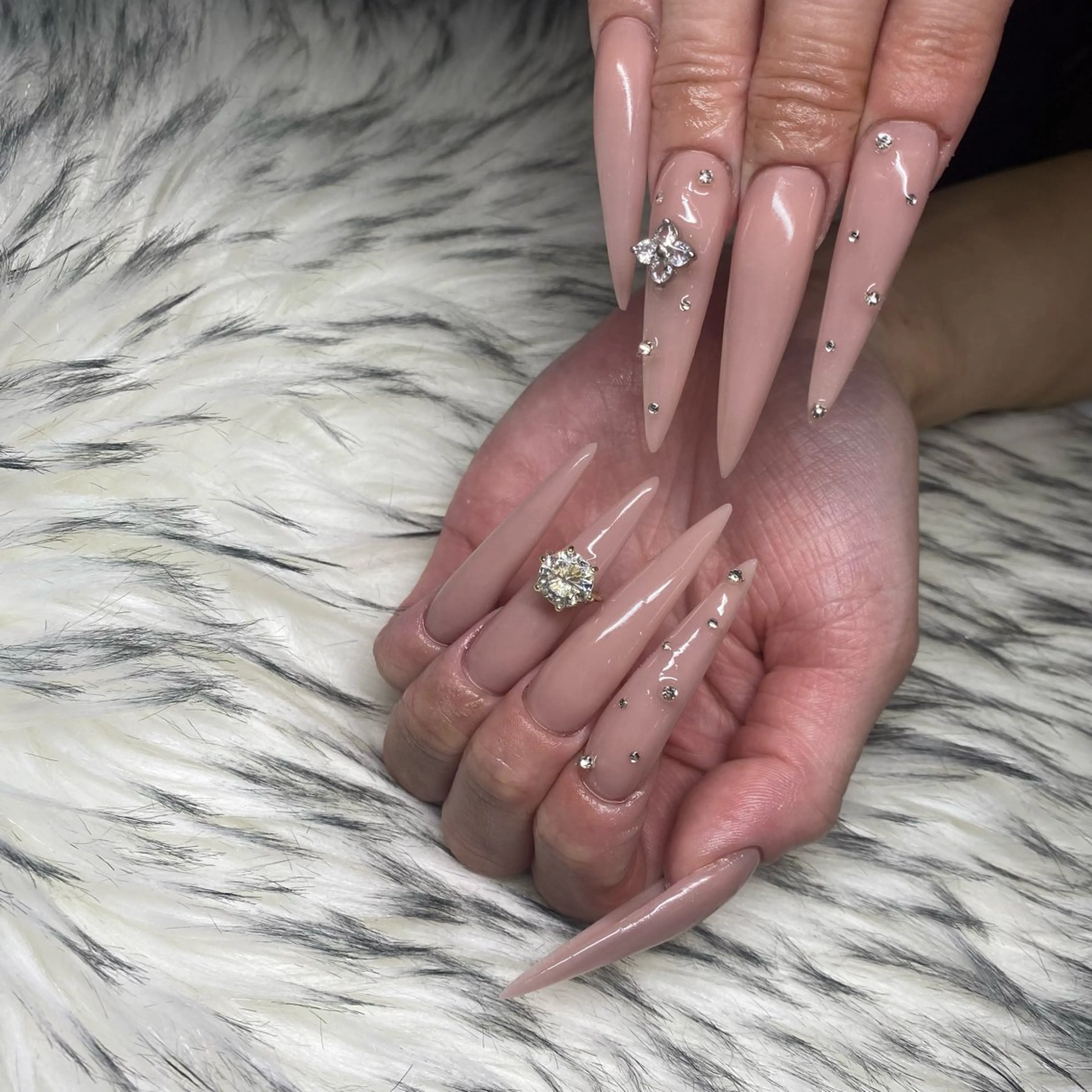 ネイル ハンドネイル la vie Luire ｱｽｶのネイルデザイン