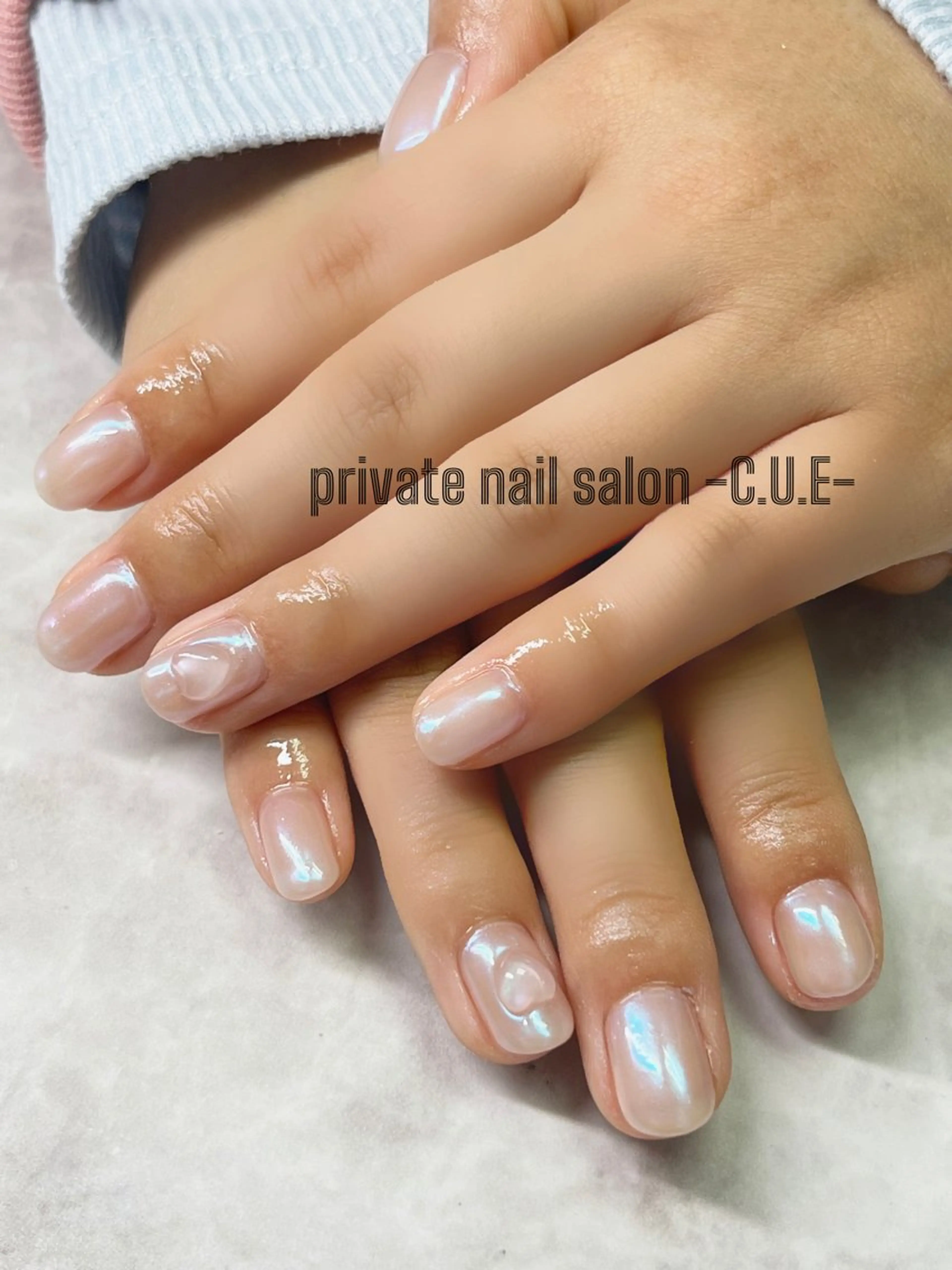 ネイル オーロラネイル ピンク UVネイル Nailsalon C.U.Eのネイルデザイン
