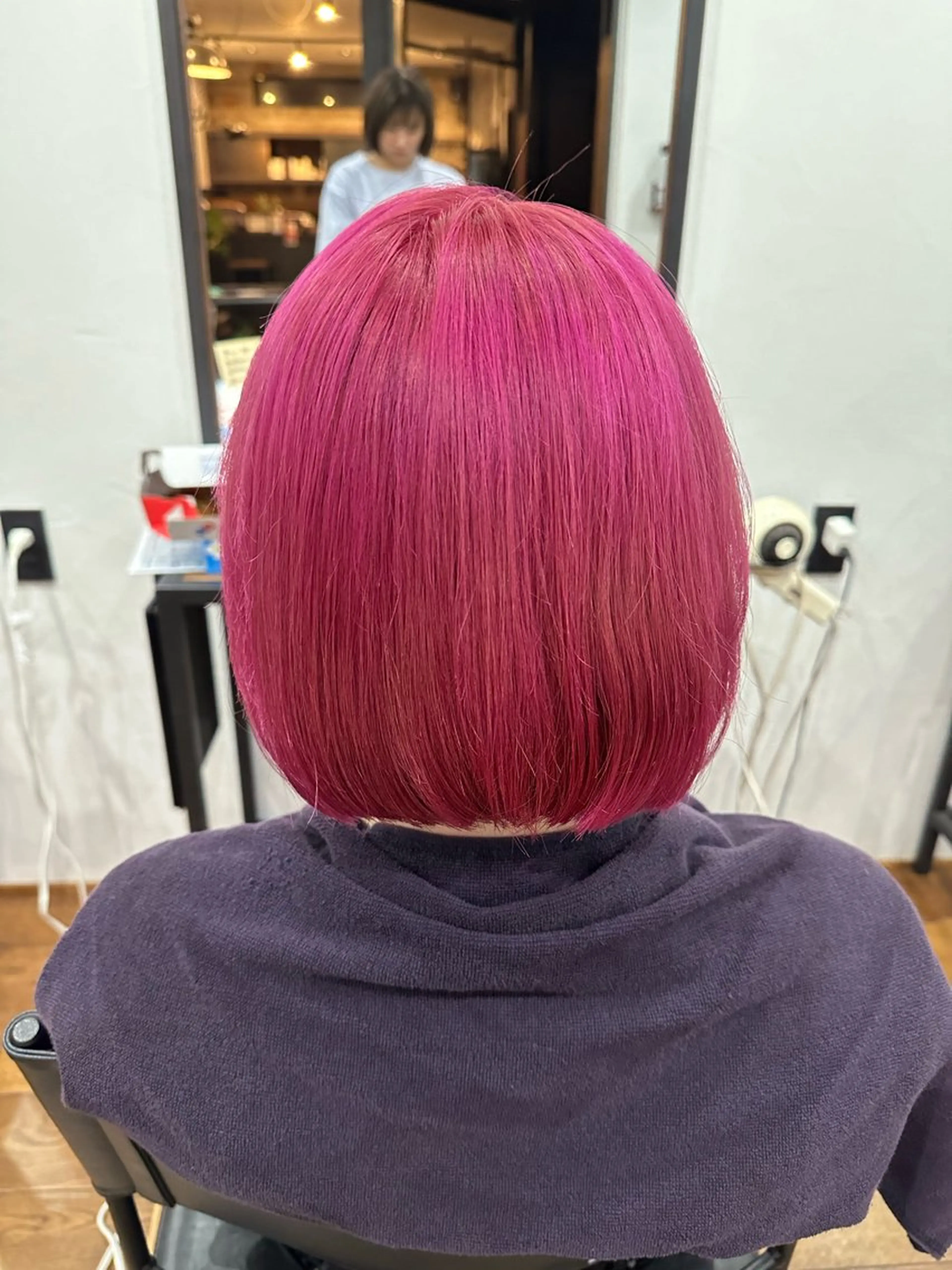 ミディアム カラー ブリーチ ピンクカラー 鈴木 未歩のヘアスタイル