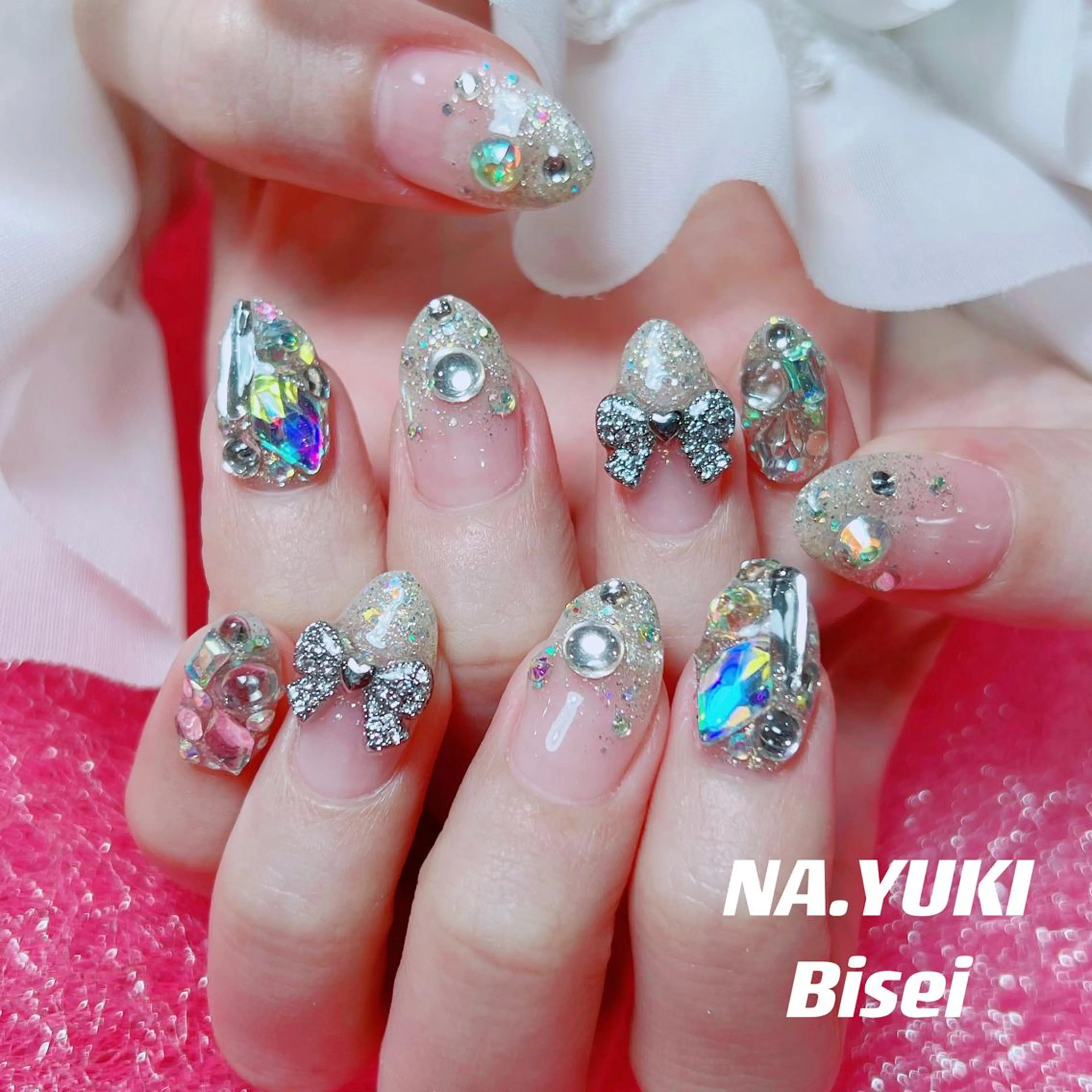 ネイル 🦋 Queenieのネイルデザイン