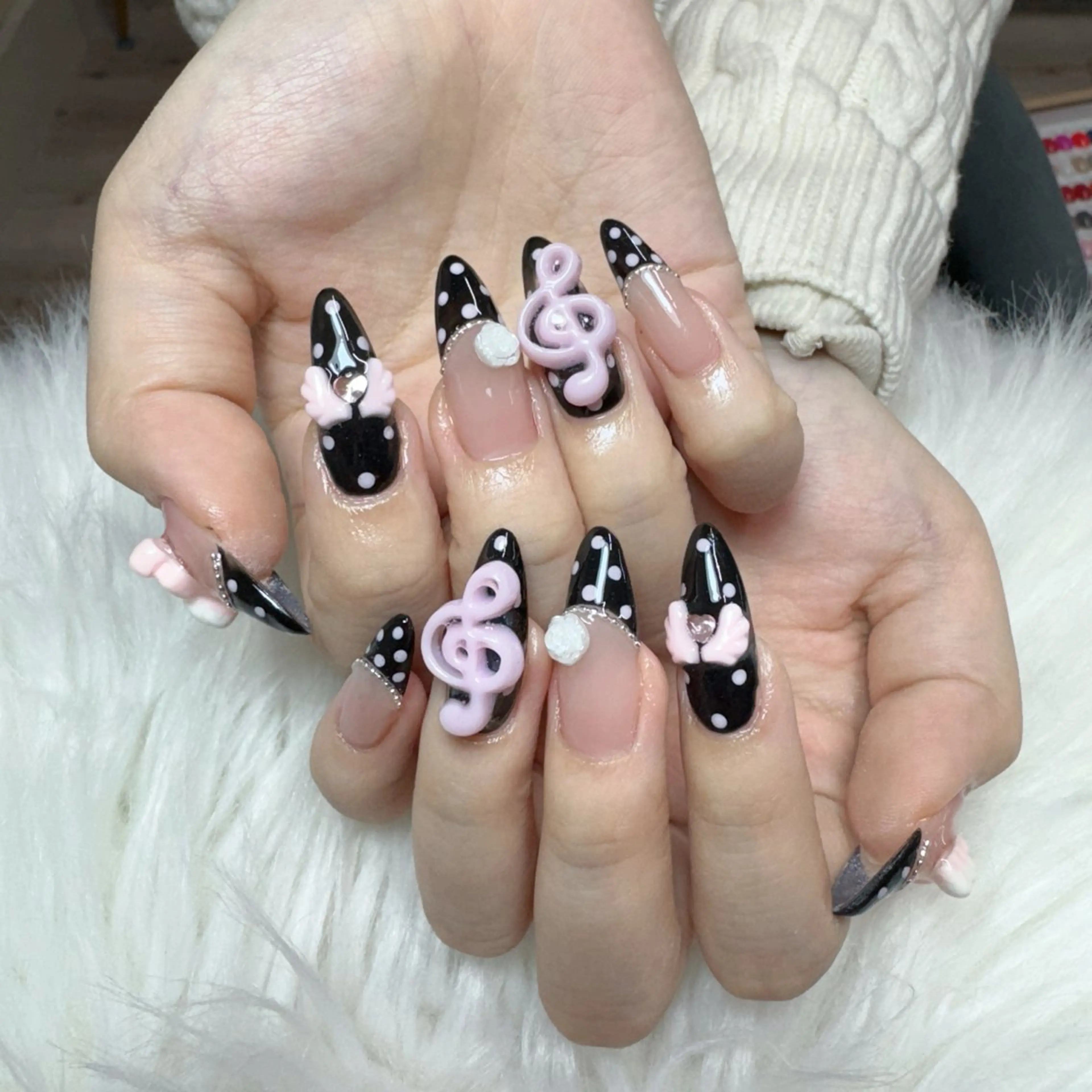 ネイル ハンドネイル 🎀nana🫧 ワンホンネイル🎀のネイルデザイン