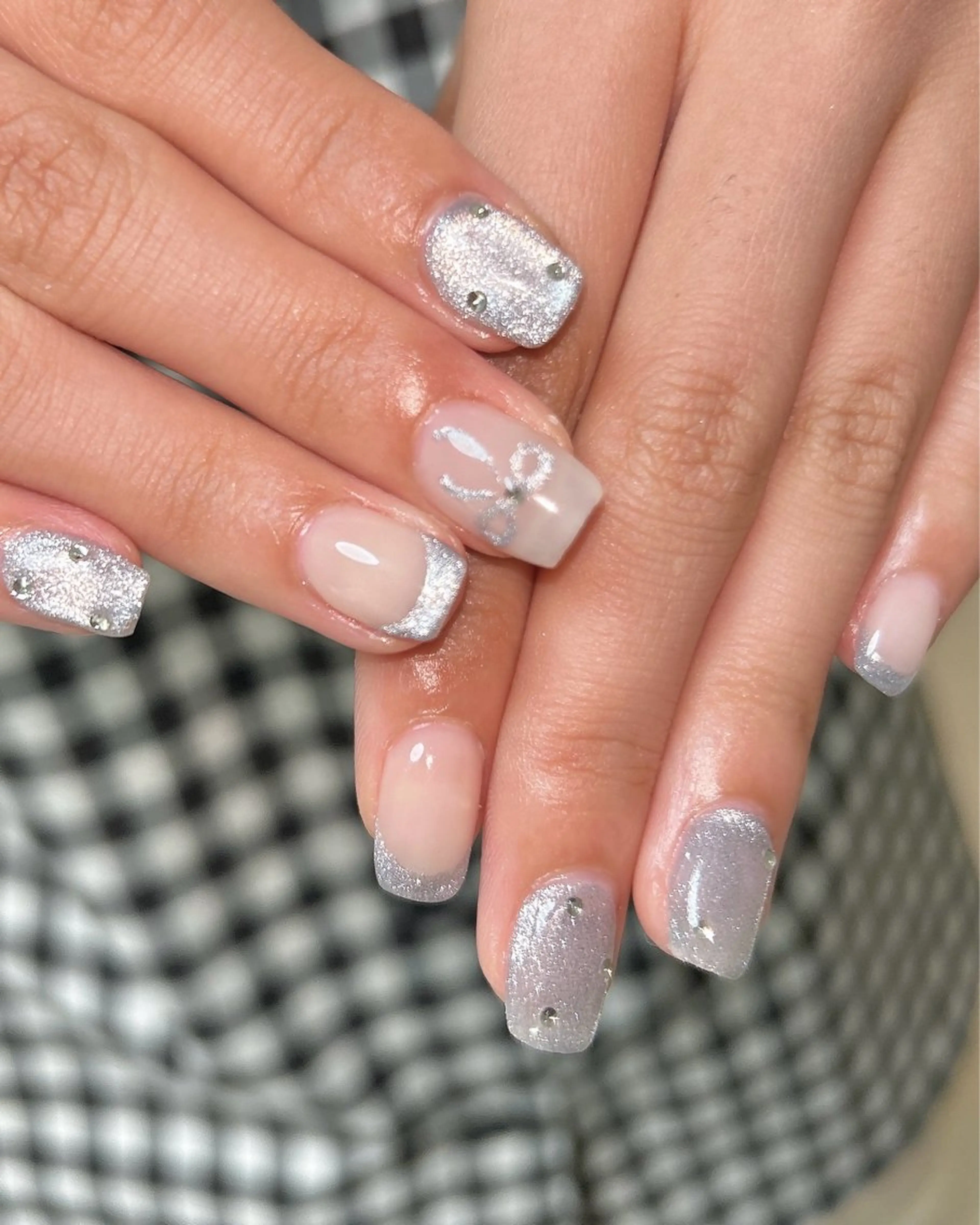 ネイル フレンチネイル マグネットネイル マグネットフレンチ リボン ハンドネイル ten nail salon　かえでのネイルデザイン