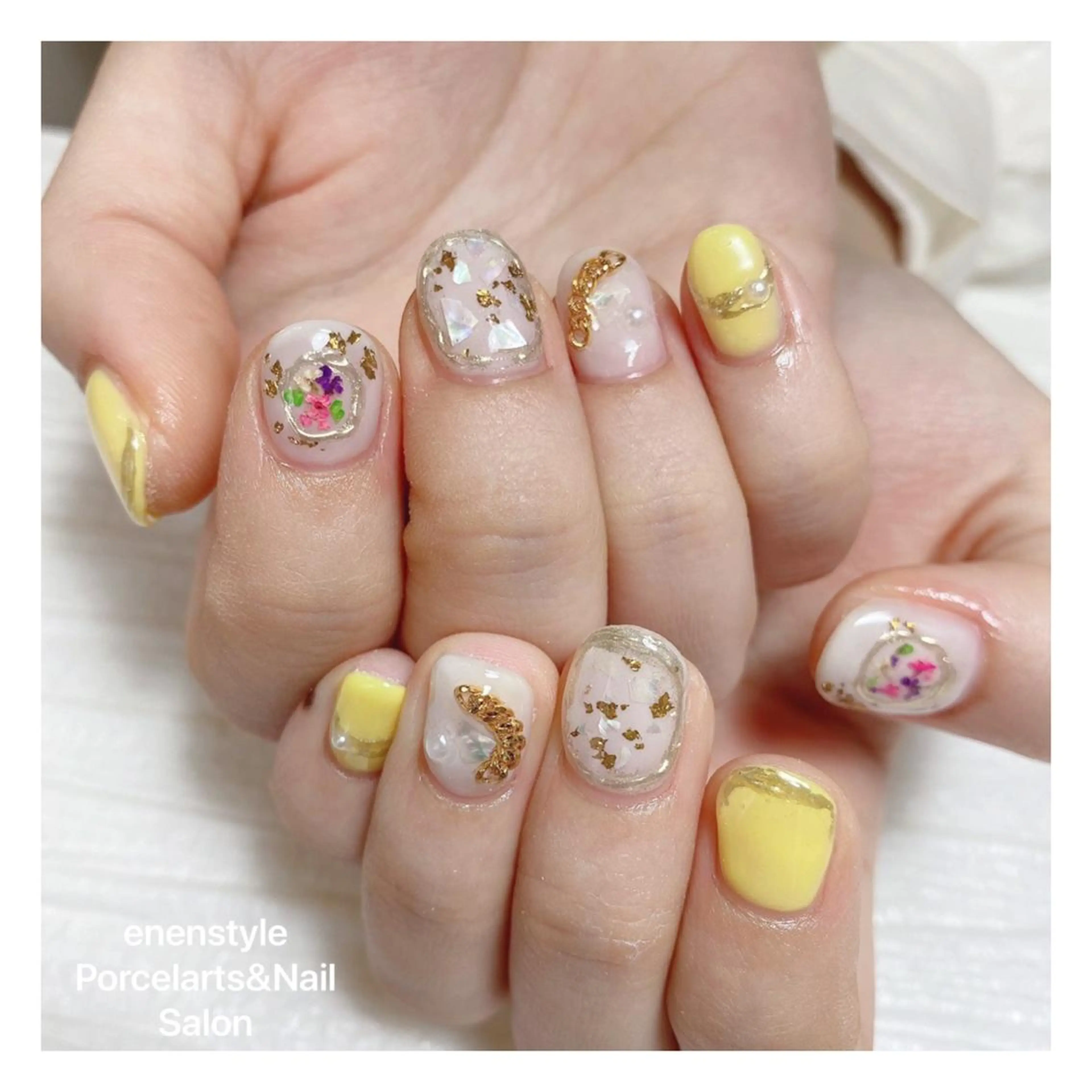 ショート ネイル ハンドネイル 👑enen style👑のネイルデザイン