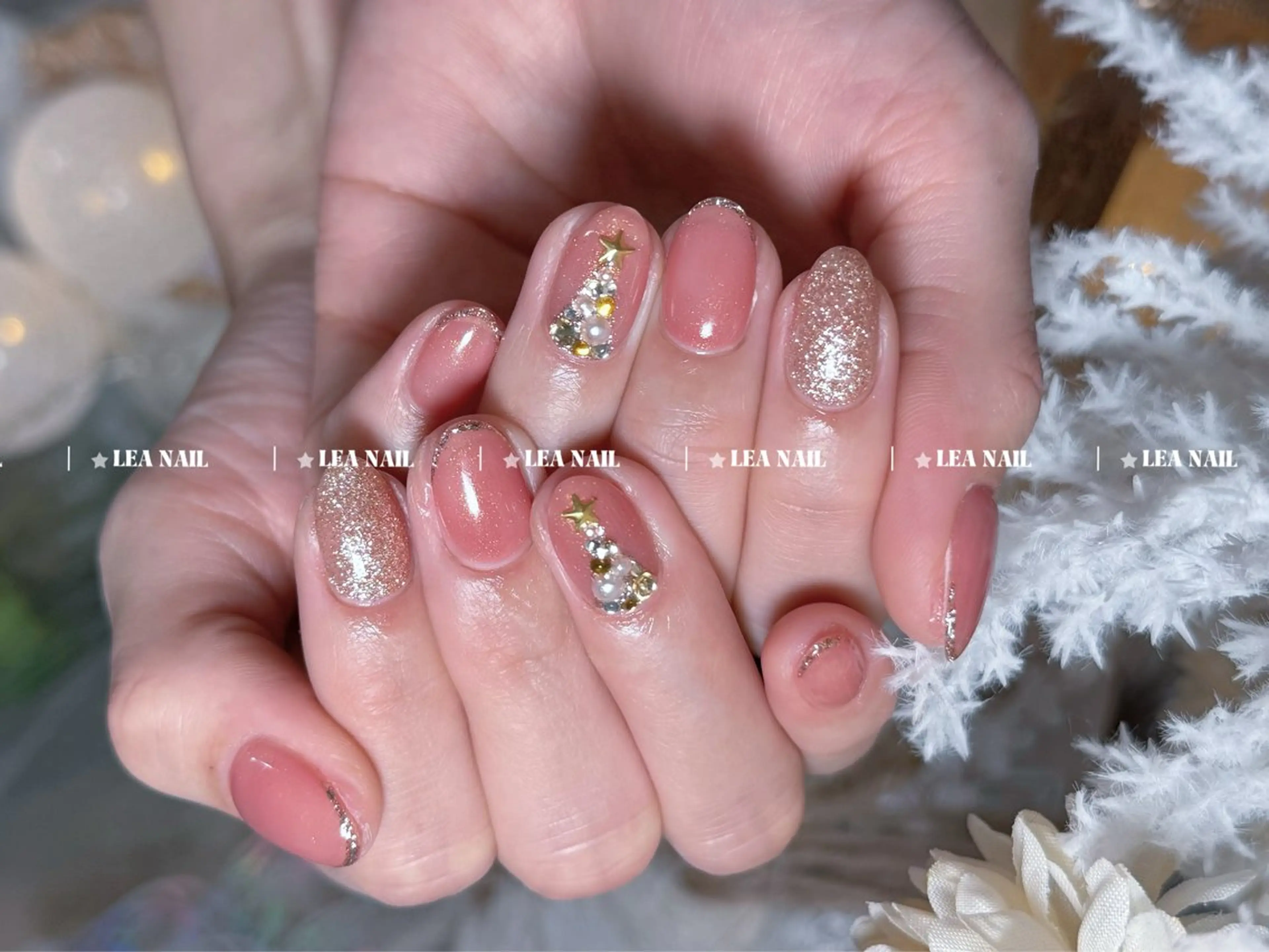ネイル フラッシュネイル フットネイル フレンチネイル ジェルネイル ガラスフレンチ ハンドネイル Luxe Nail Salonのネイルデザイン
