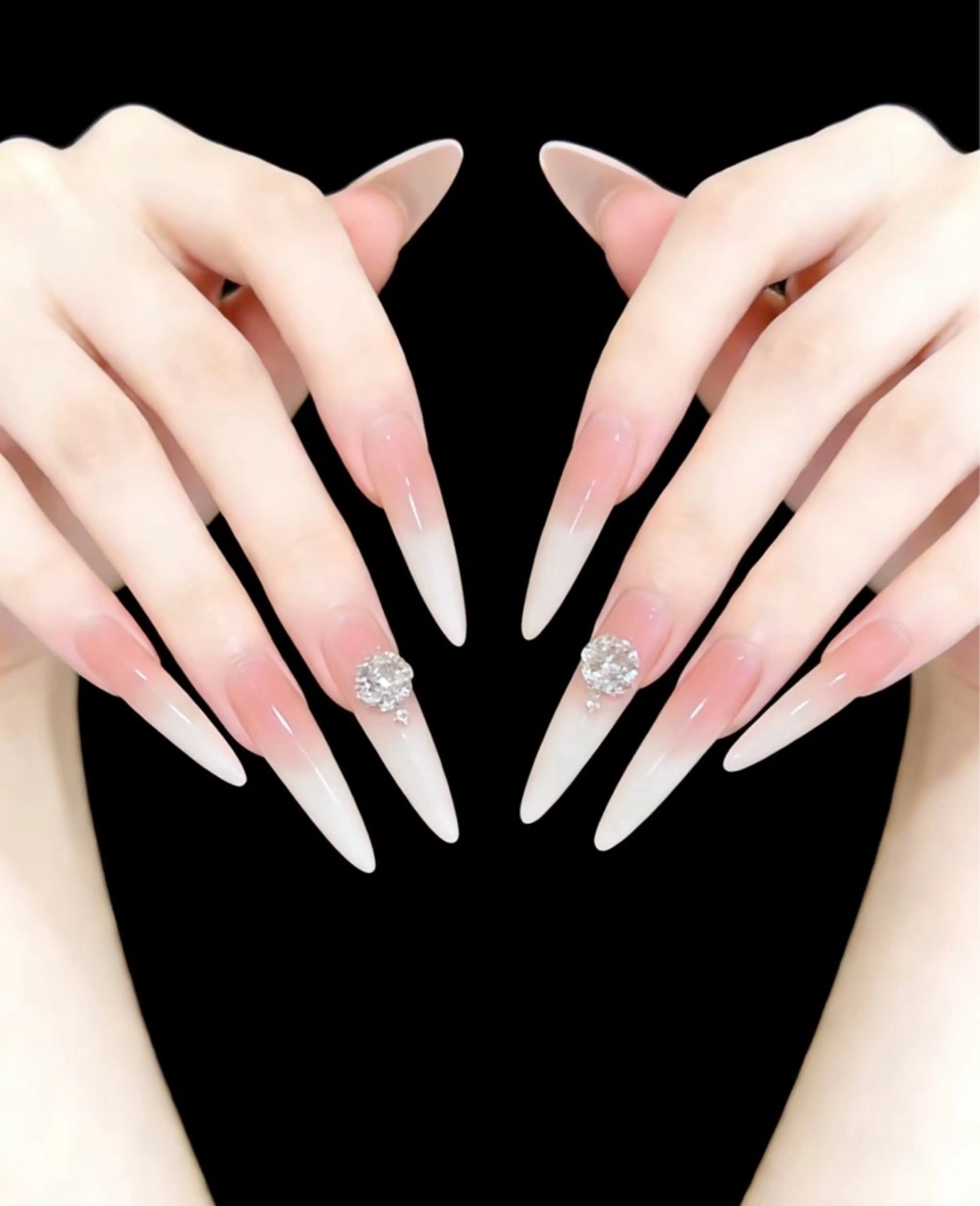 ネイル フレンチネイル キラキラネイル 韓国ネイル シンプルネイル ワンホンネイル ハンドネイル MEI Nailのネイルデザイン