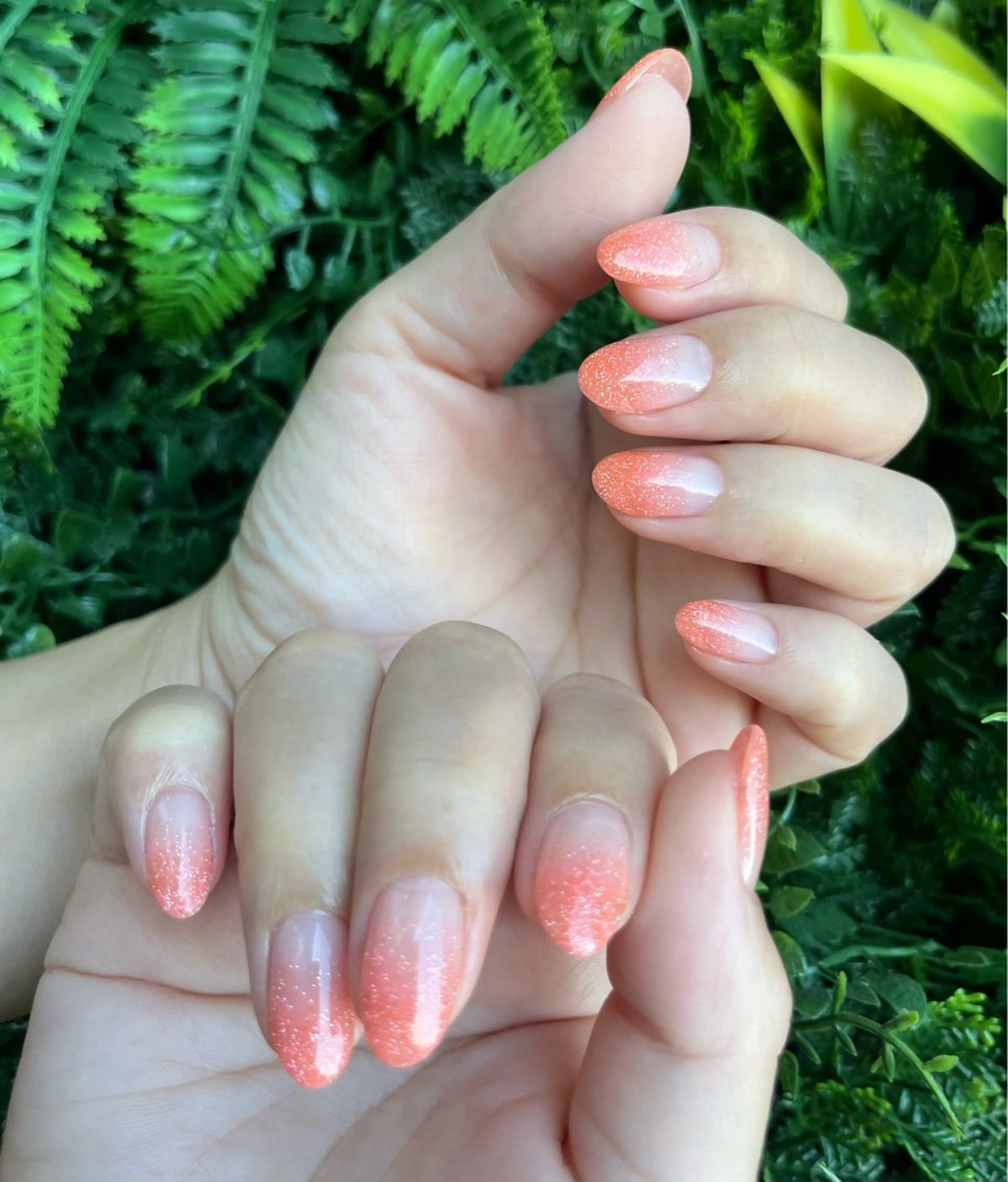 ‎𖤐 ̖́-‬オフ無料‎𖤐 ̖́-‬ラメグラデーションネイル¥3,960の写真