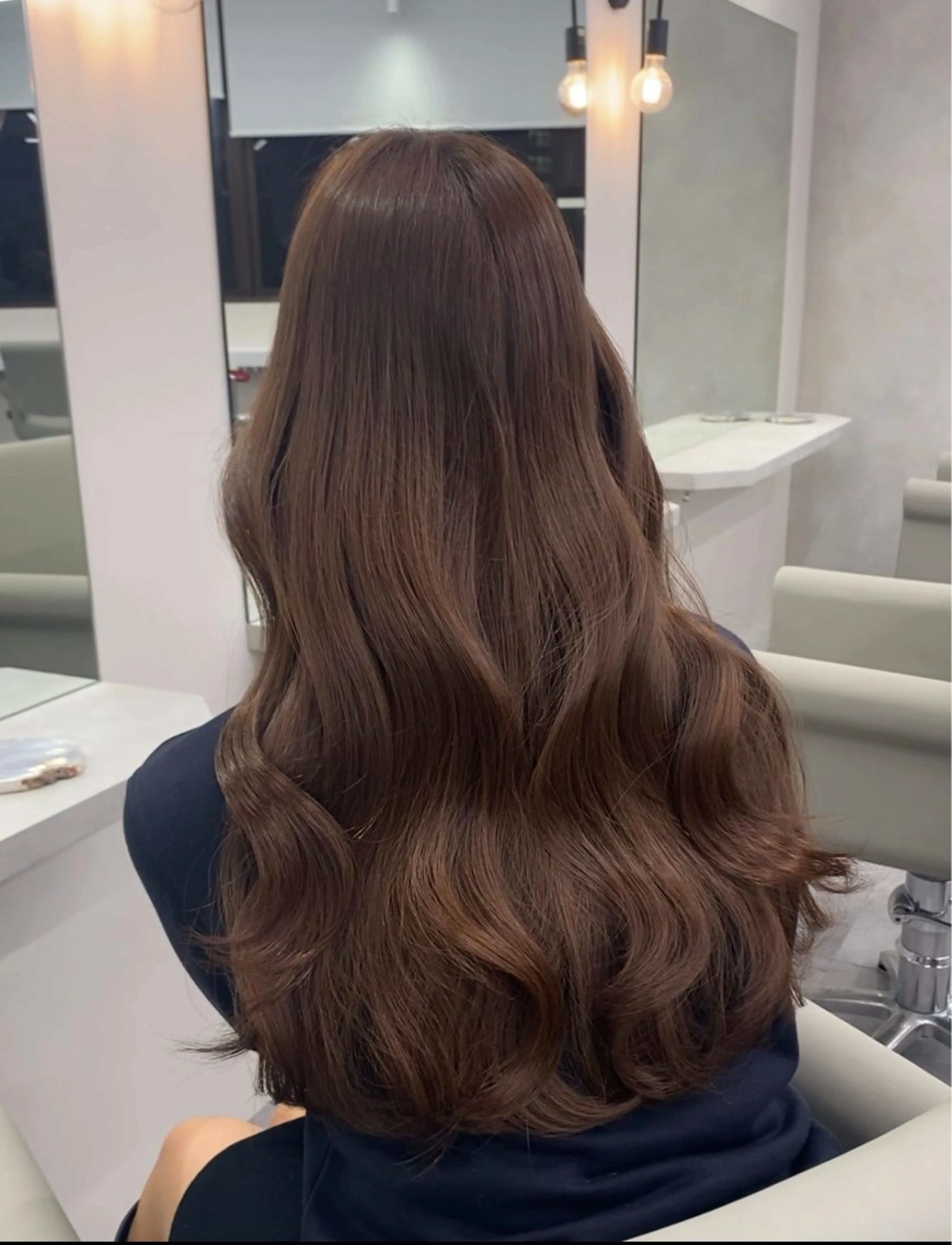 ロング レイヤー・ブリーチ kiyotoshiのヘアスタイル