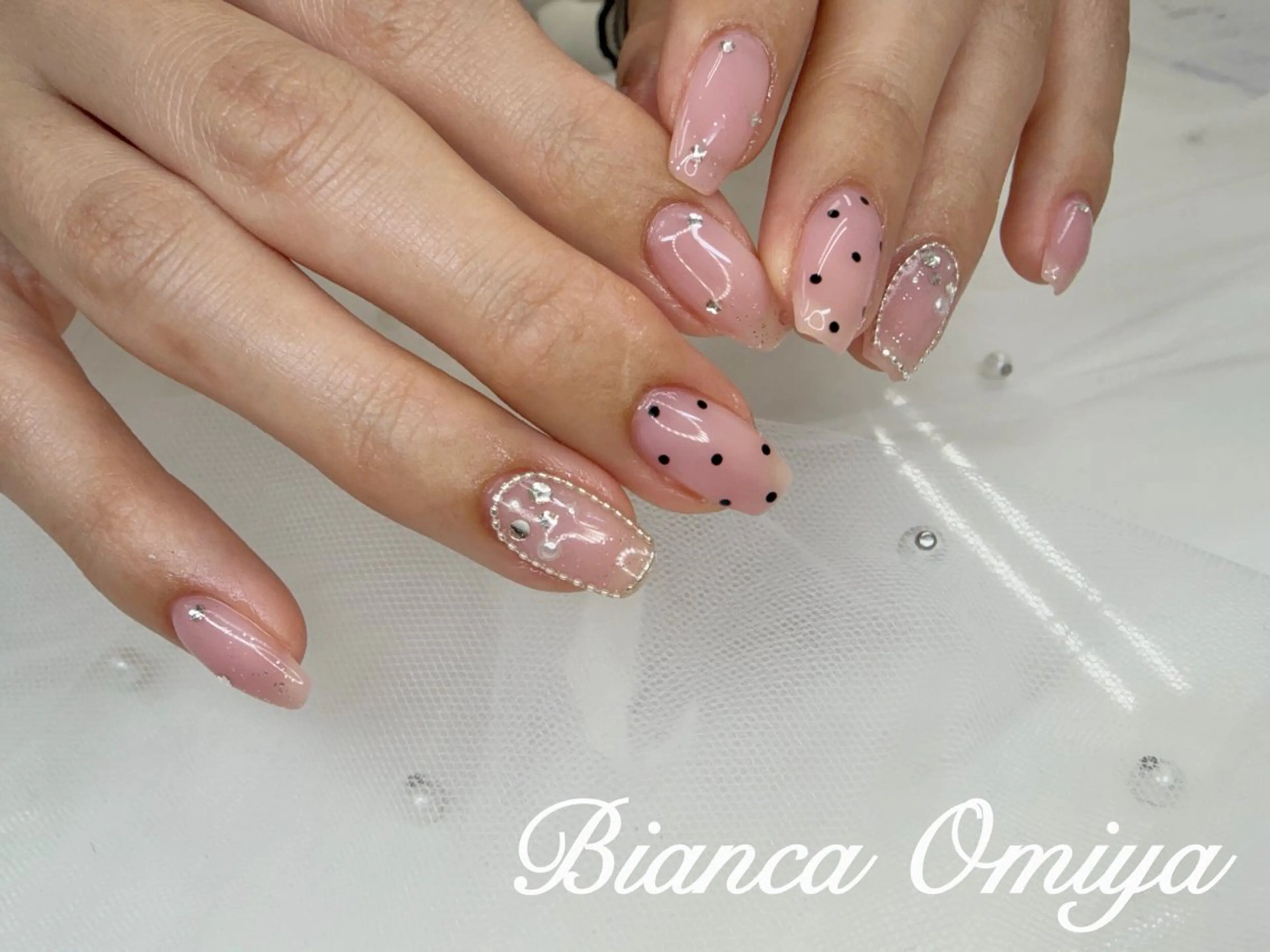 ネイル フラッシュネイル フレンチネイル ジェルネイル グラデーション マグネットネイル 岩松 沙耶のネイルデザイン