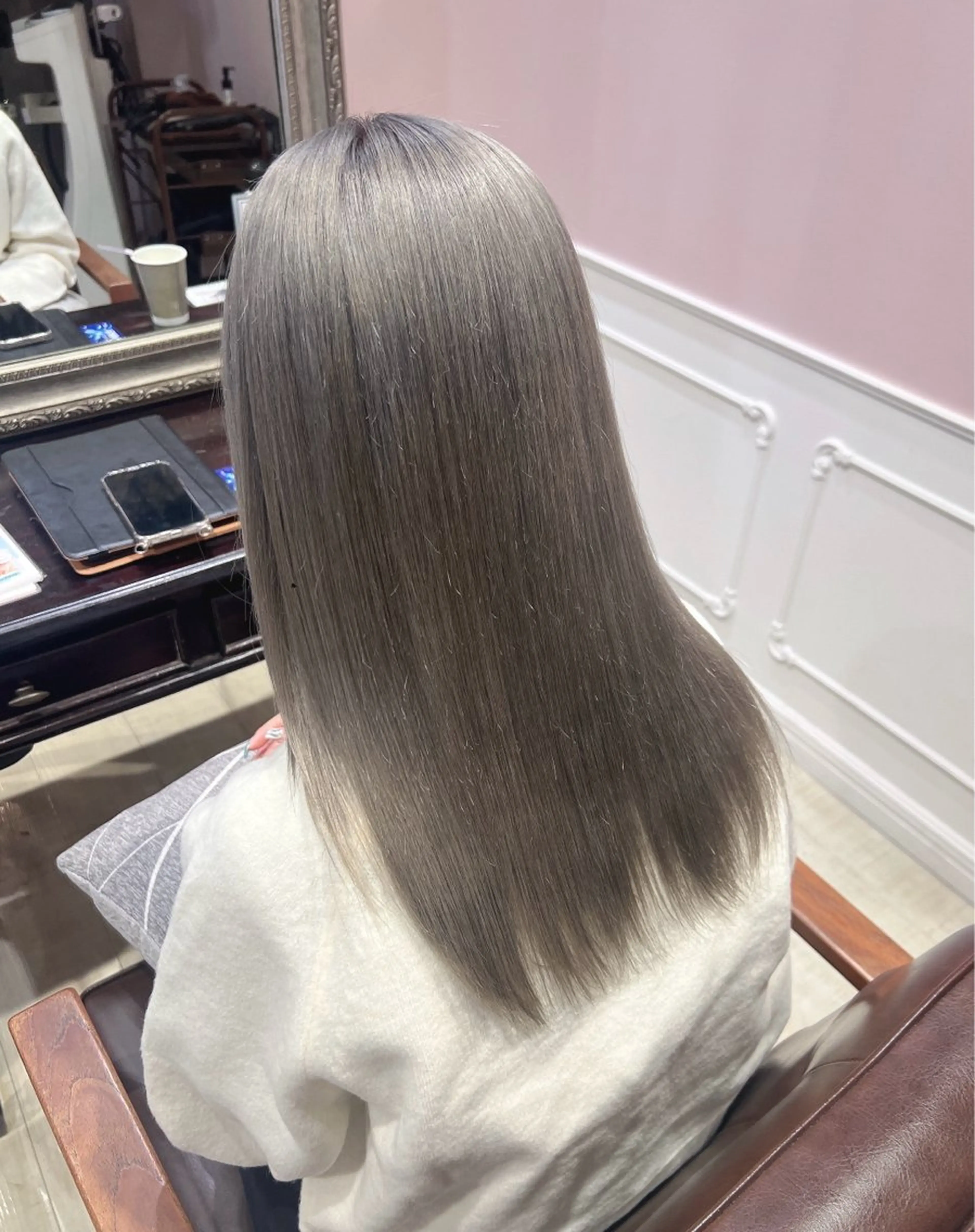 セミロング カラー 透明感カラー 🫧ゆうしん/平尾のヘアスタイル