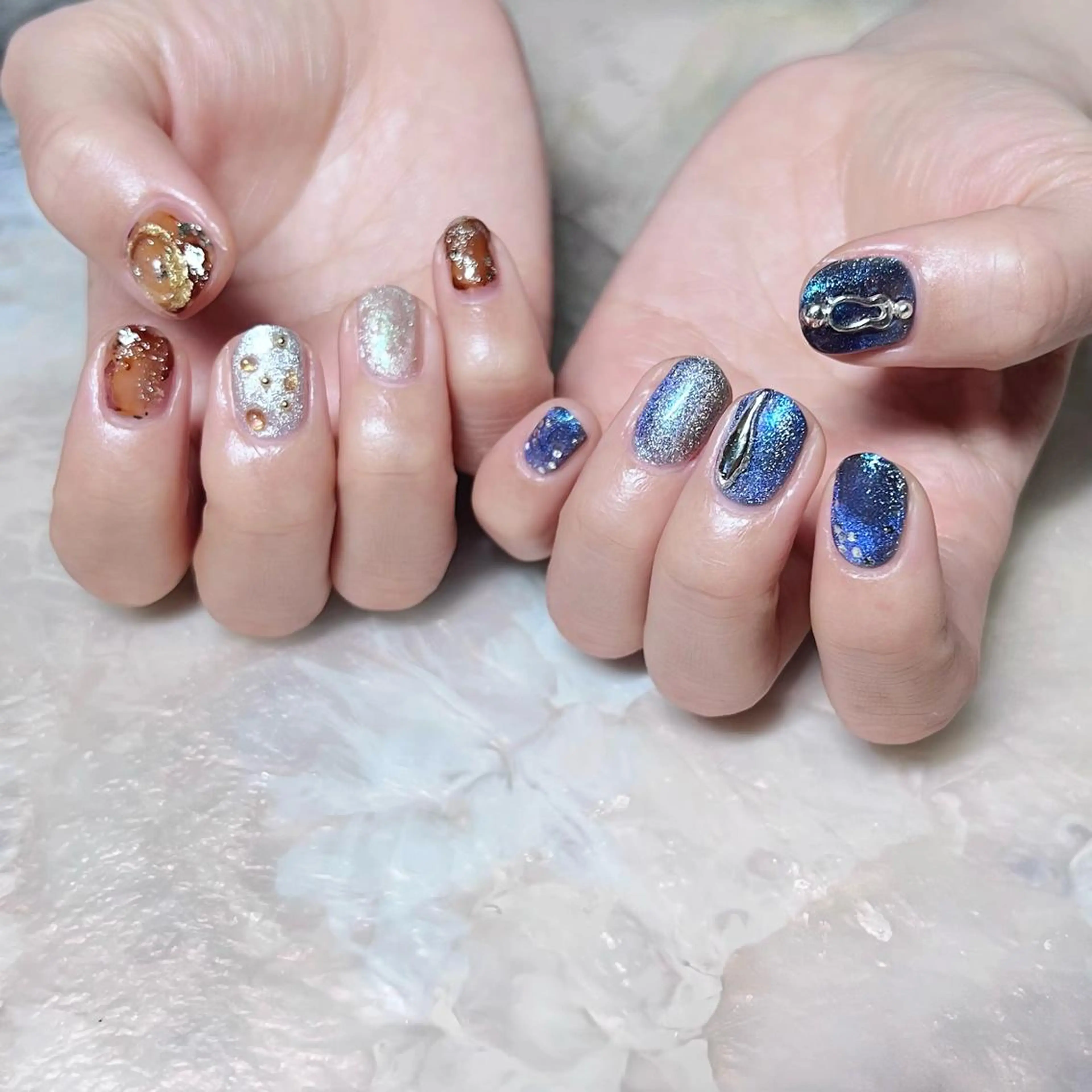 ネイル マグネットネイル ニュアンスネイル ショートネイル gemickle nailのネイルデザイン