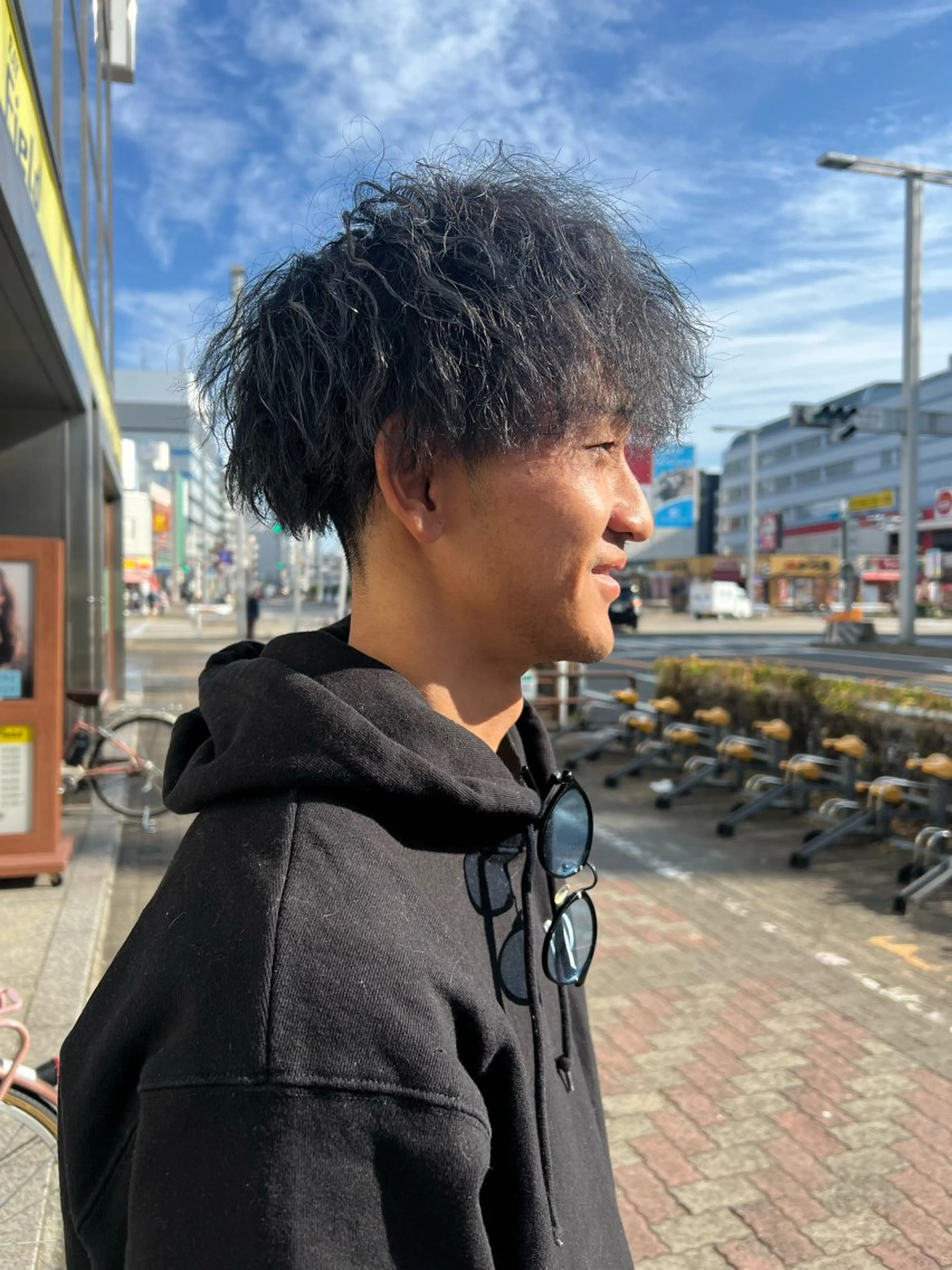 ショート メ イのヘアスタイル