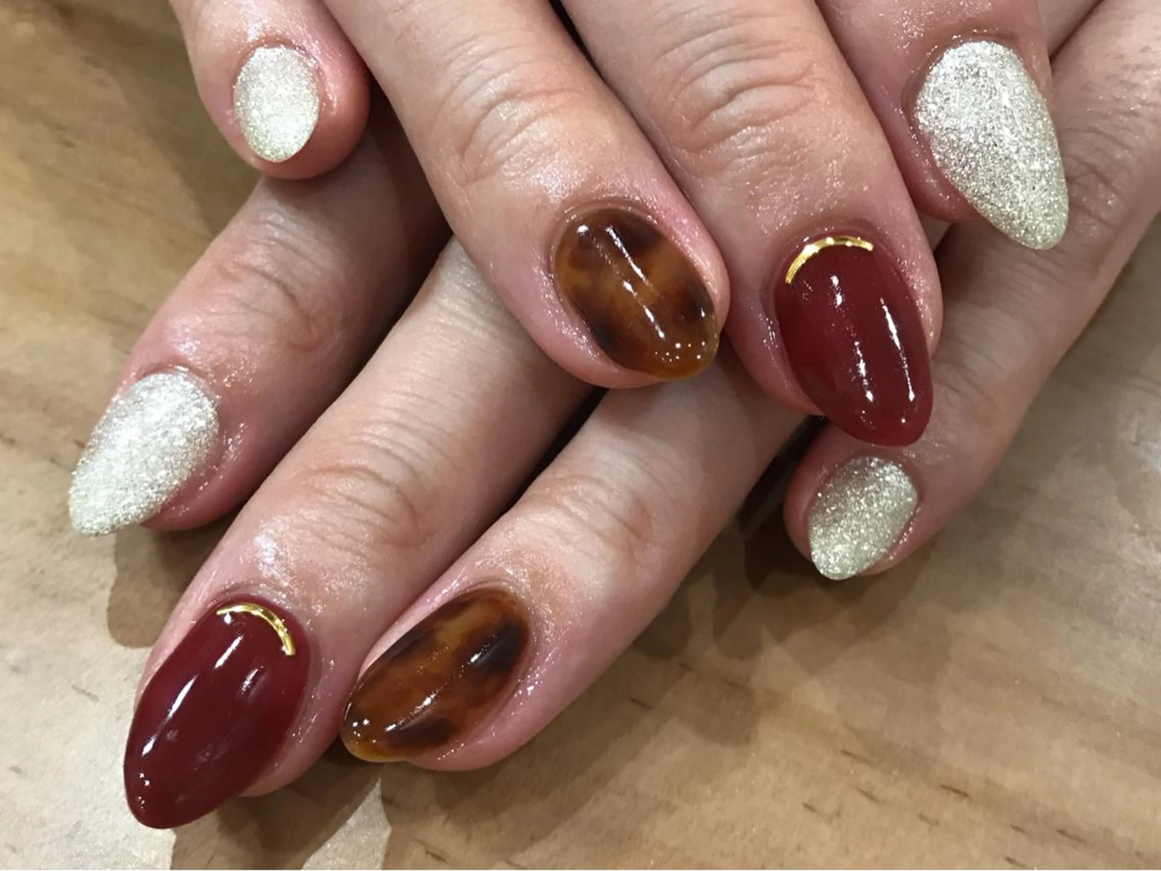 ネイル ハンドネイル 中川 愛理のネイルデザイン