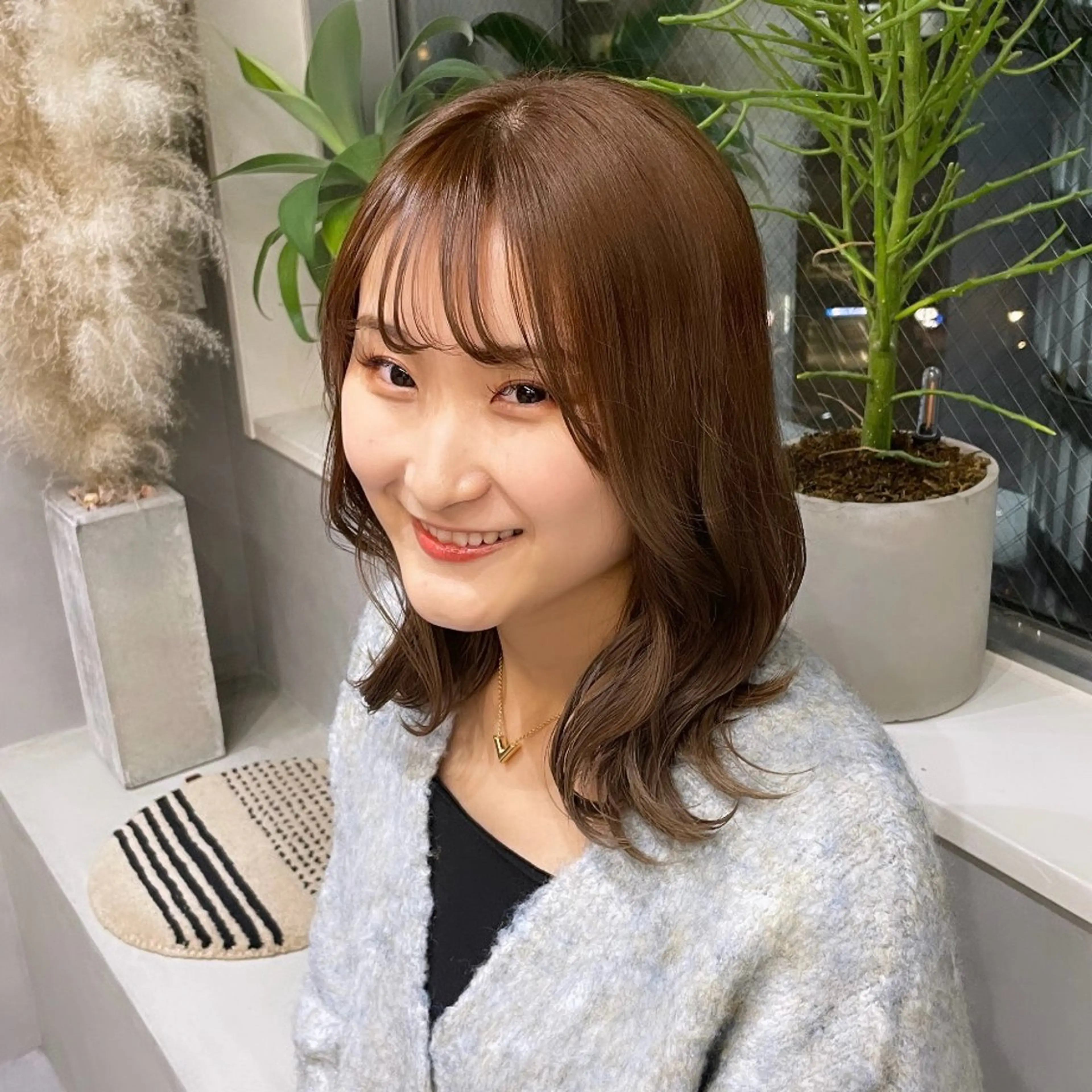 ミディアム カラー ベージュカラー 透明感カラー ココアベージュ Rui/透明感カラー 暖色/レイヤーカットのヘアスタイル