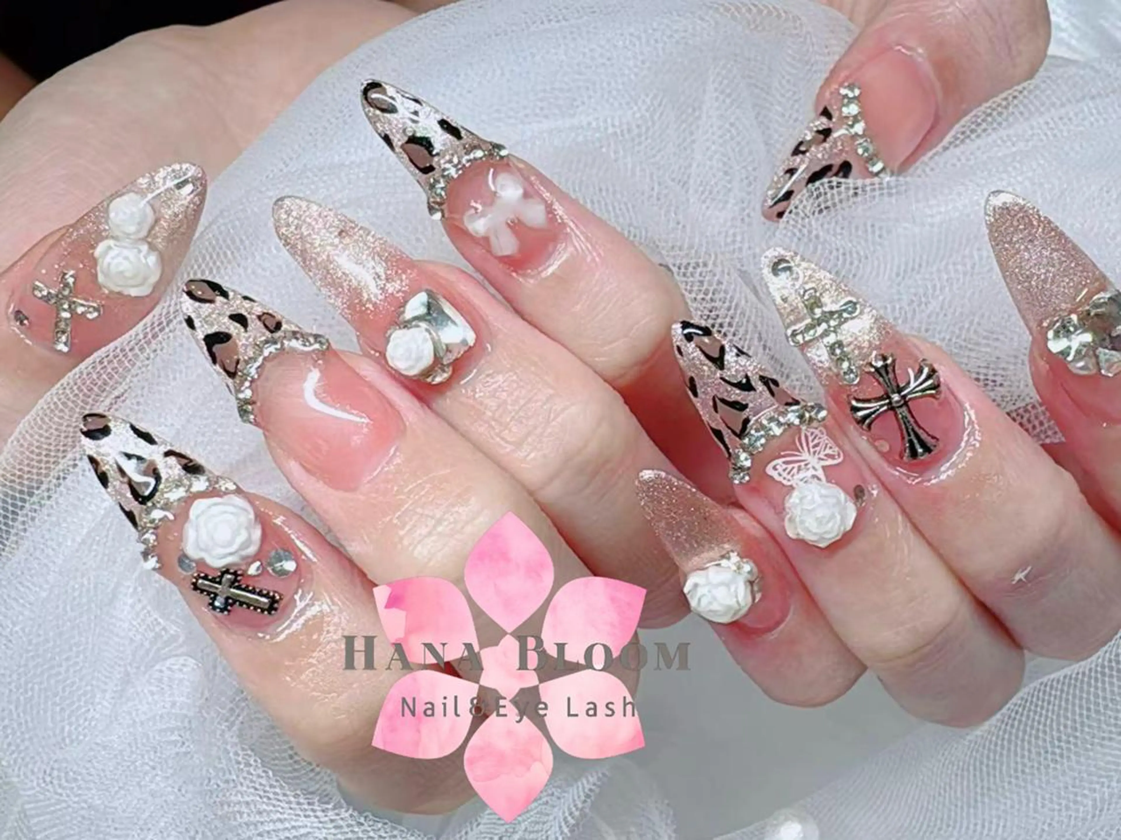 ネイル 長さ出し ジェルネイル 韓国ネイル 持ち込み パラジェル ハンドネイル ハンドケア Hana Bloom Nail💜Akiのネイルデザイン