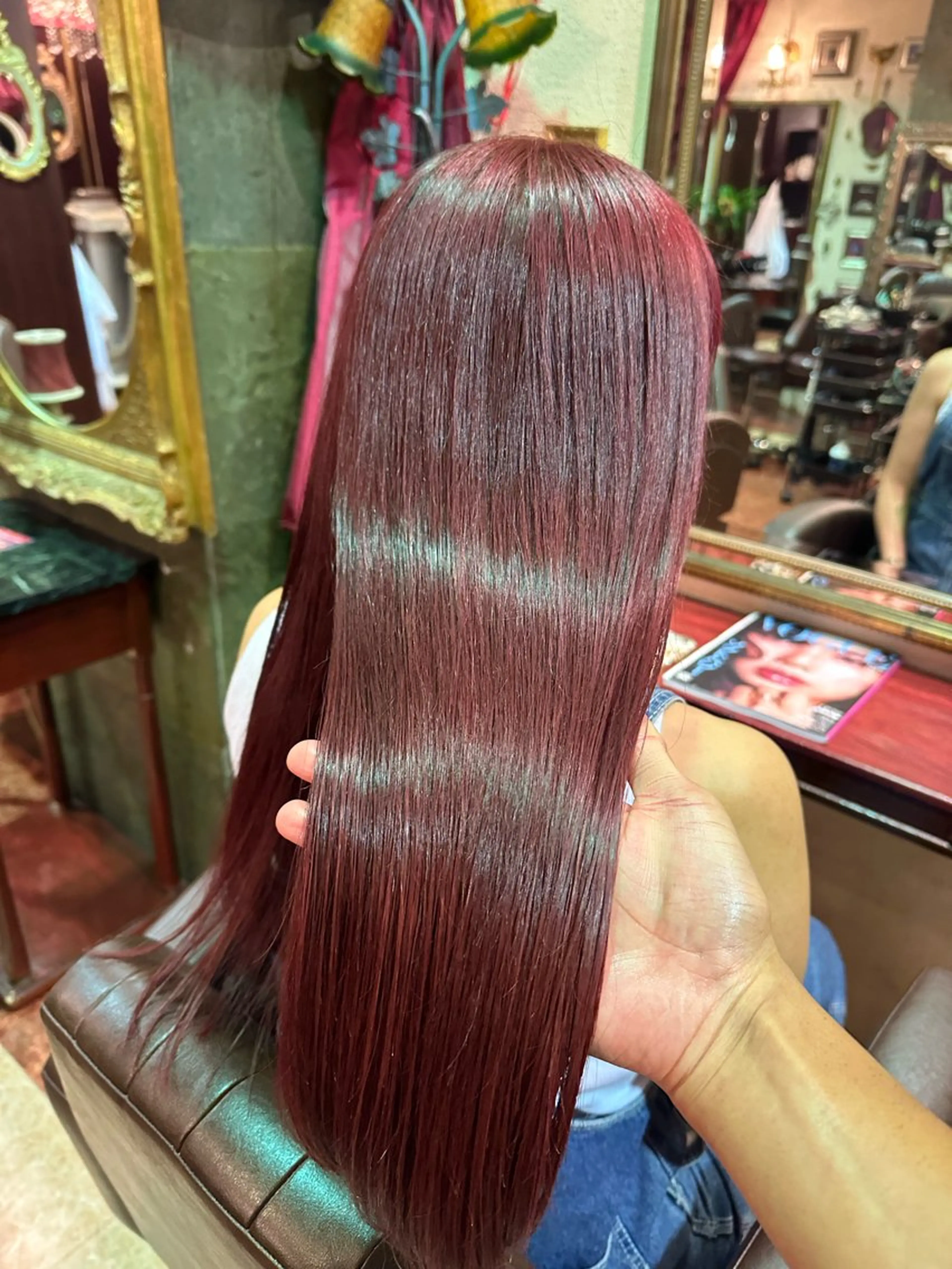 ロング カラー ブリーチ ボルドーカラー ブリーチなしカラー レッドカラー 髪質改善 カット ヘアカラー トリートメント 【美髪矯正 /髪質改善】RINのヘアスタイル
