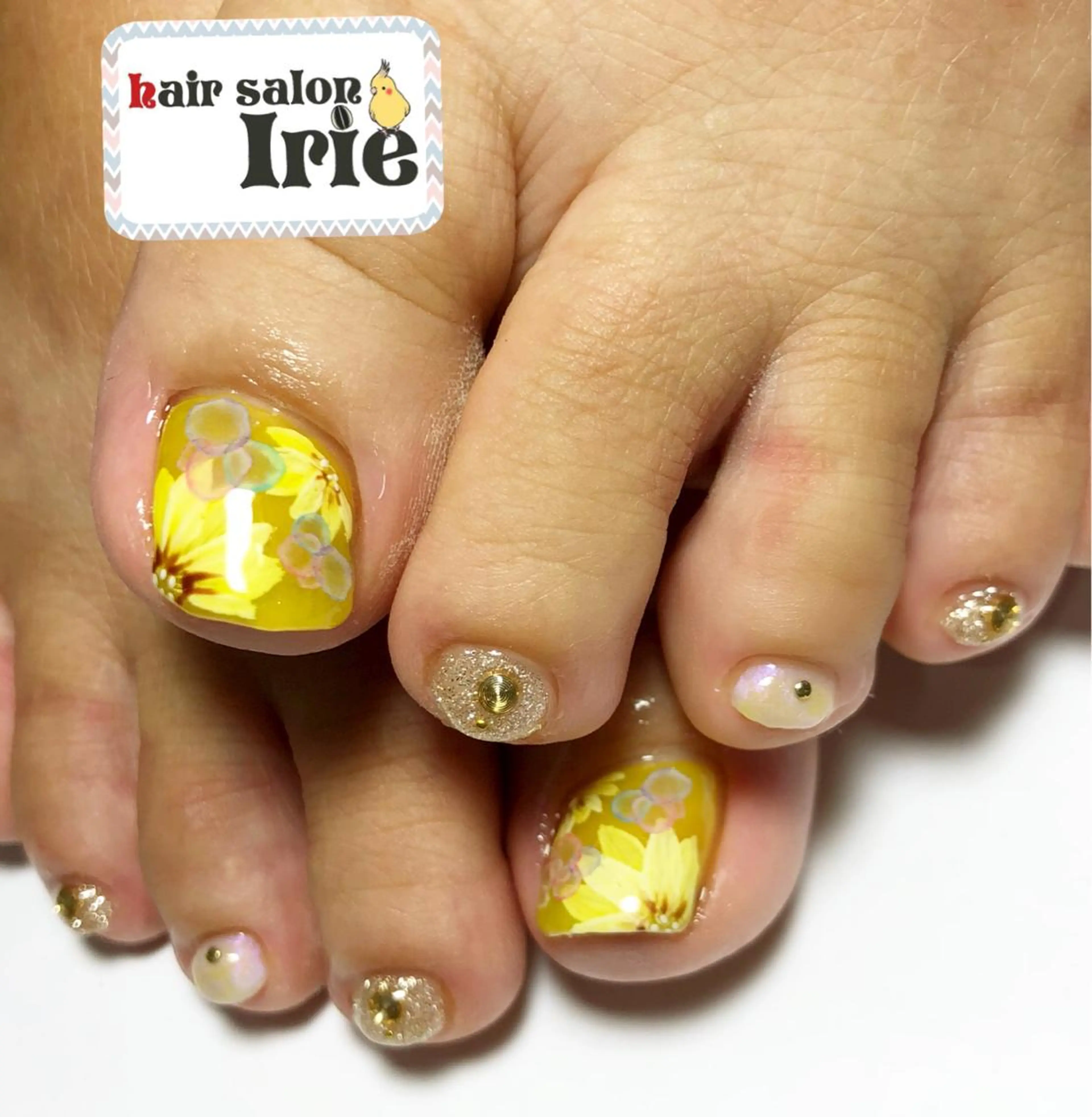 ネイル フットネイル 與儀 知佳のネイルデザイン