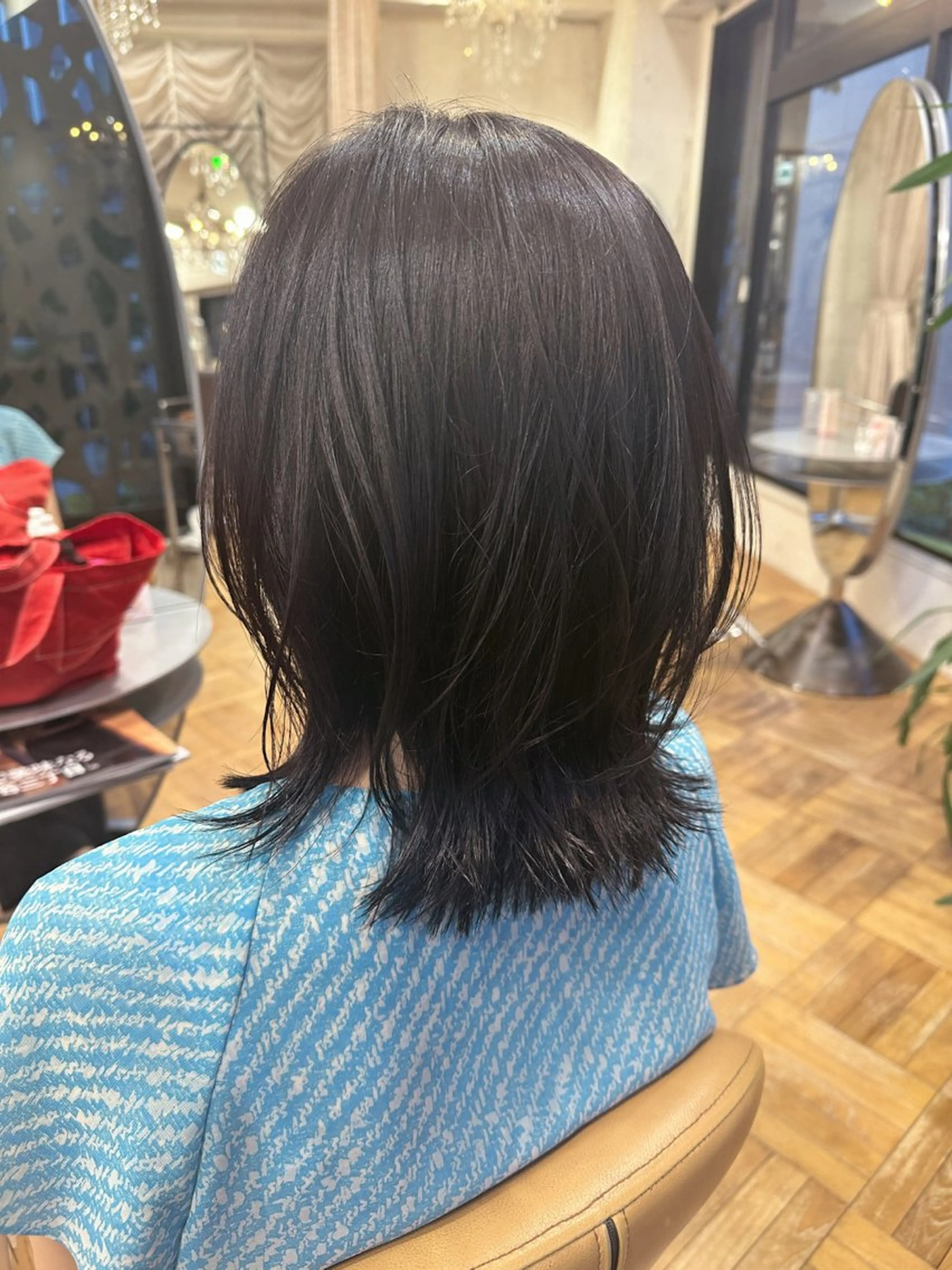 ミディアムレイヤーカットの写真