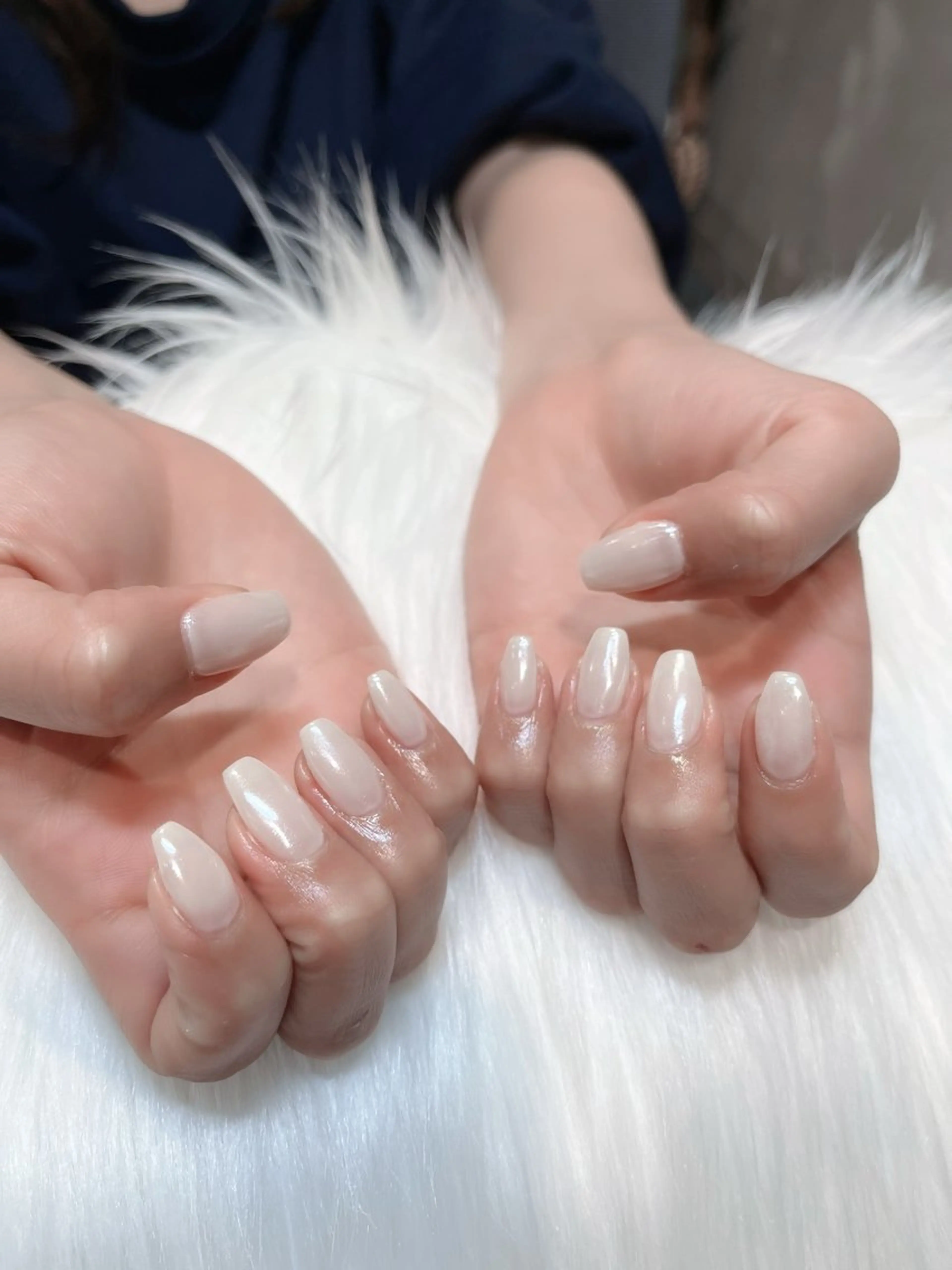 ネイル ミラーネイル KOKONA 🎀のネイルデザイン