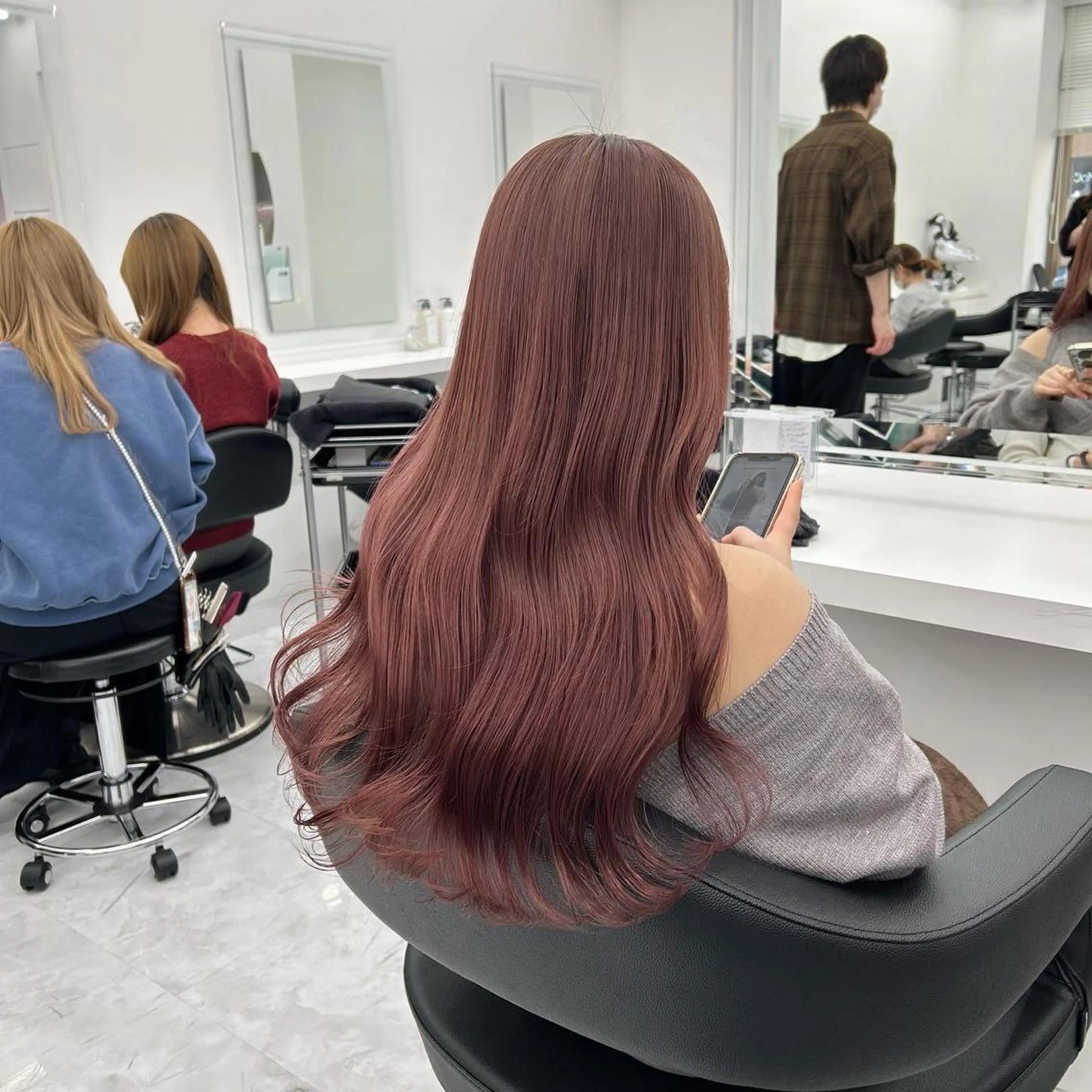セミロング カラー ヘアアレンジ カット ヘアカラー mai🍑暖色カラー /レイヤー💖のヘアスタイル