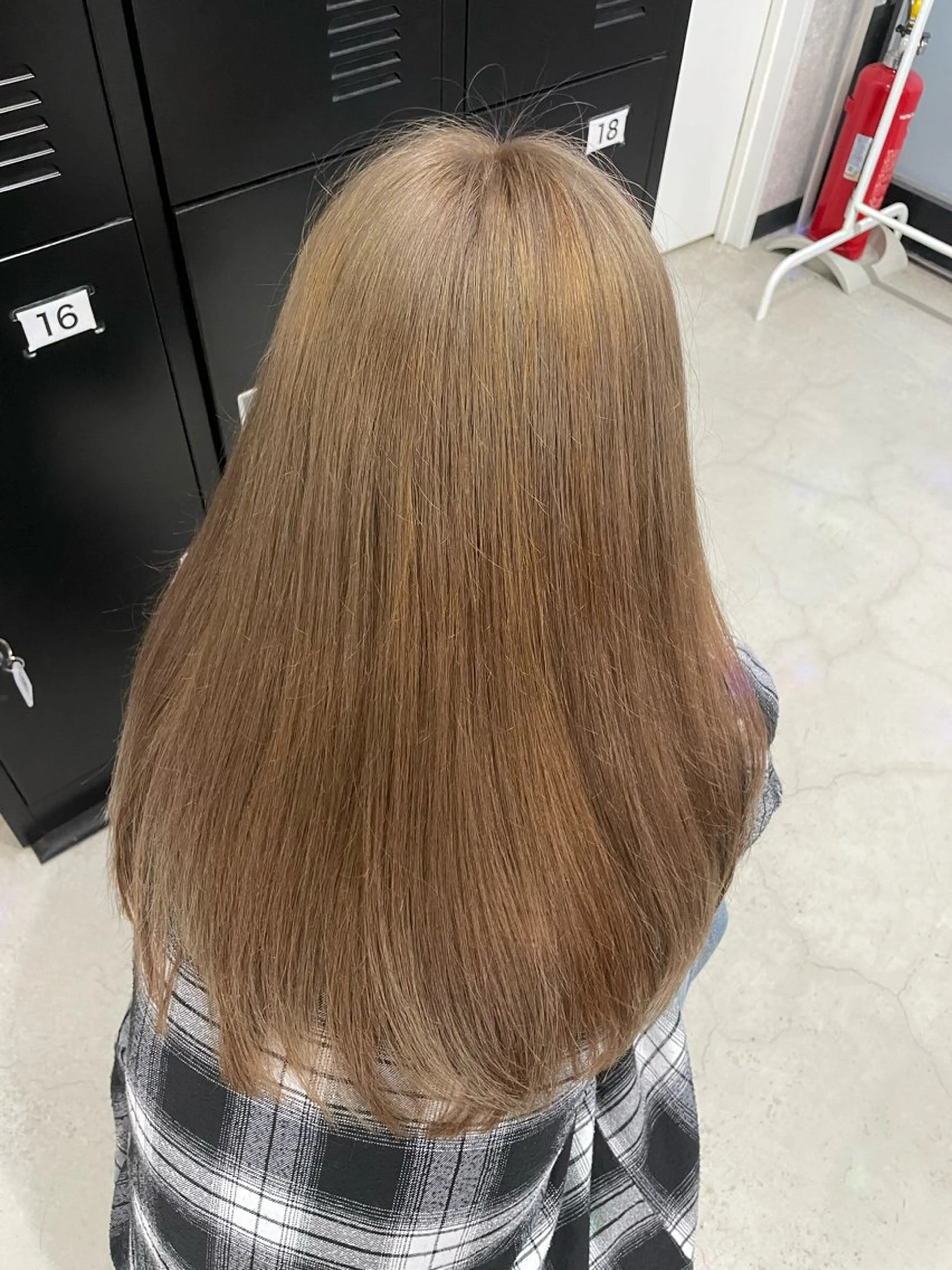 カラー UNDRvr Fukaのマツエク・マツパデザイン