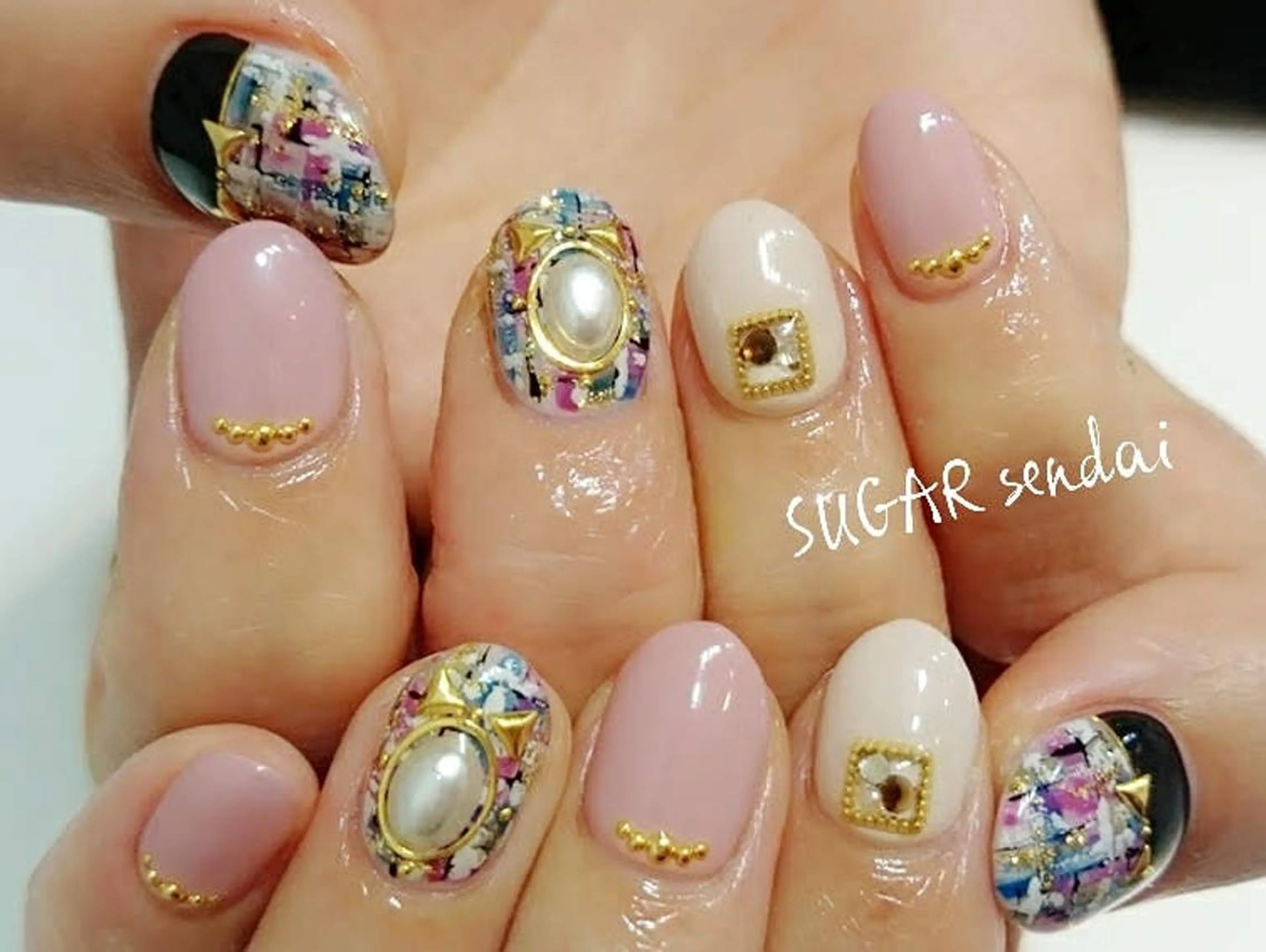 ネイル 鈴木 ゆかりのネイルデザイン