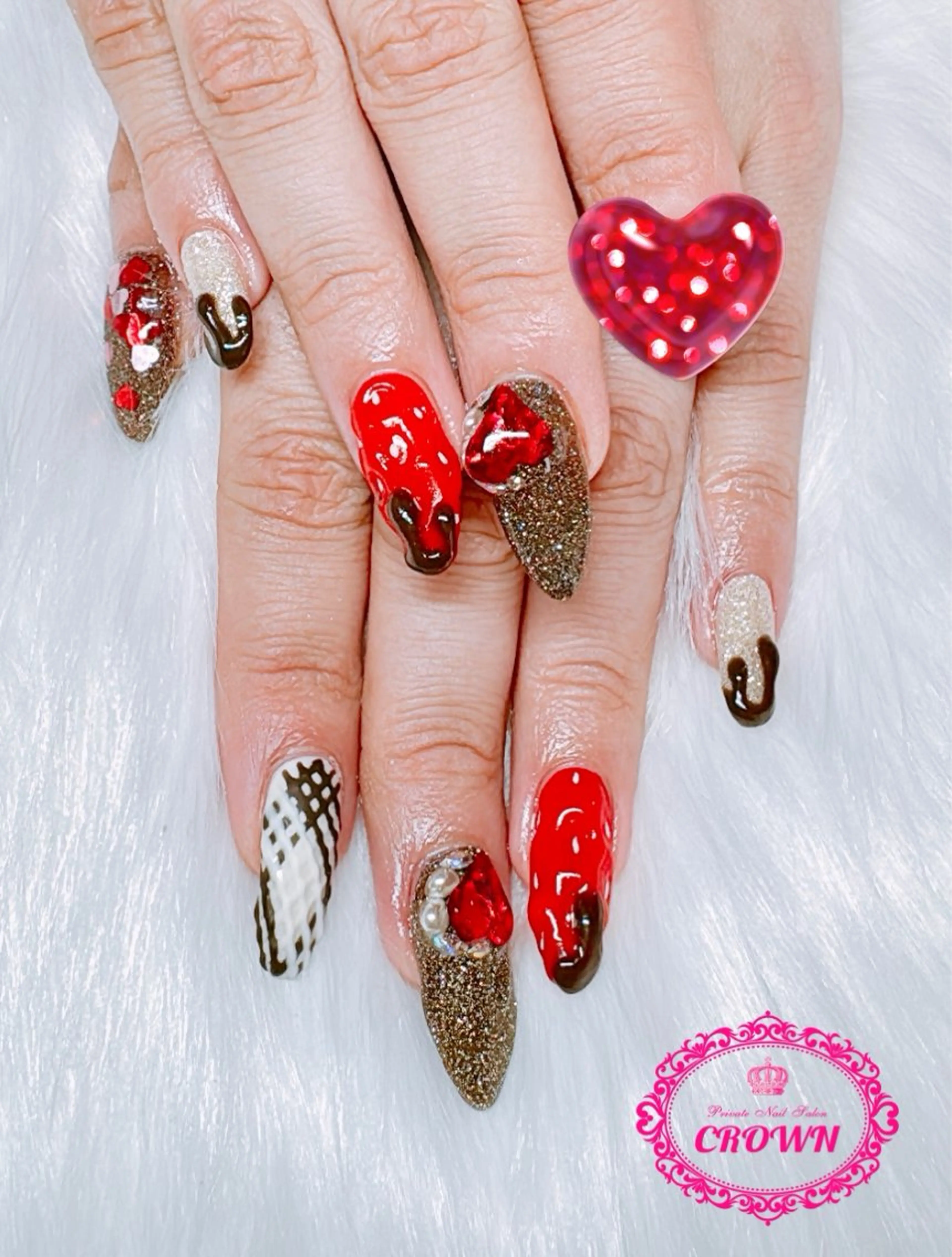 ネイル CROWN プライベートサロンのネイルデザイン