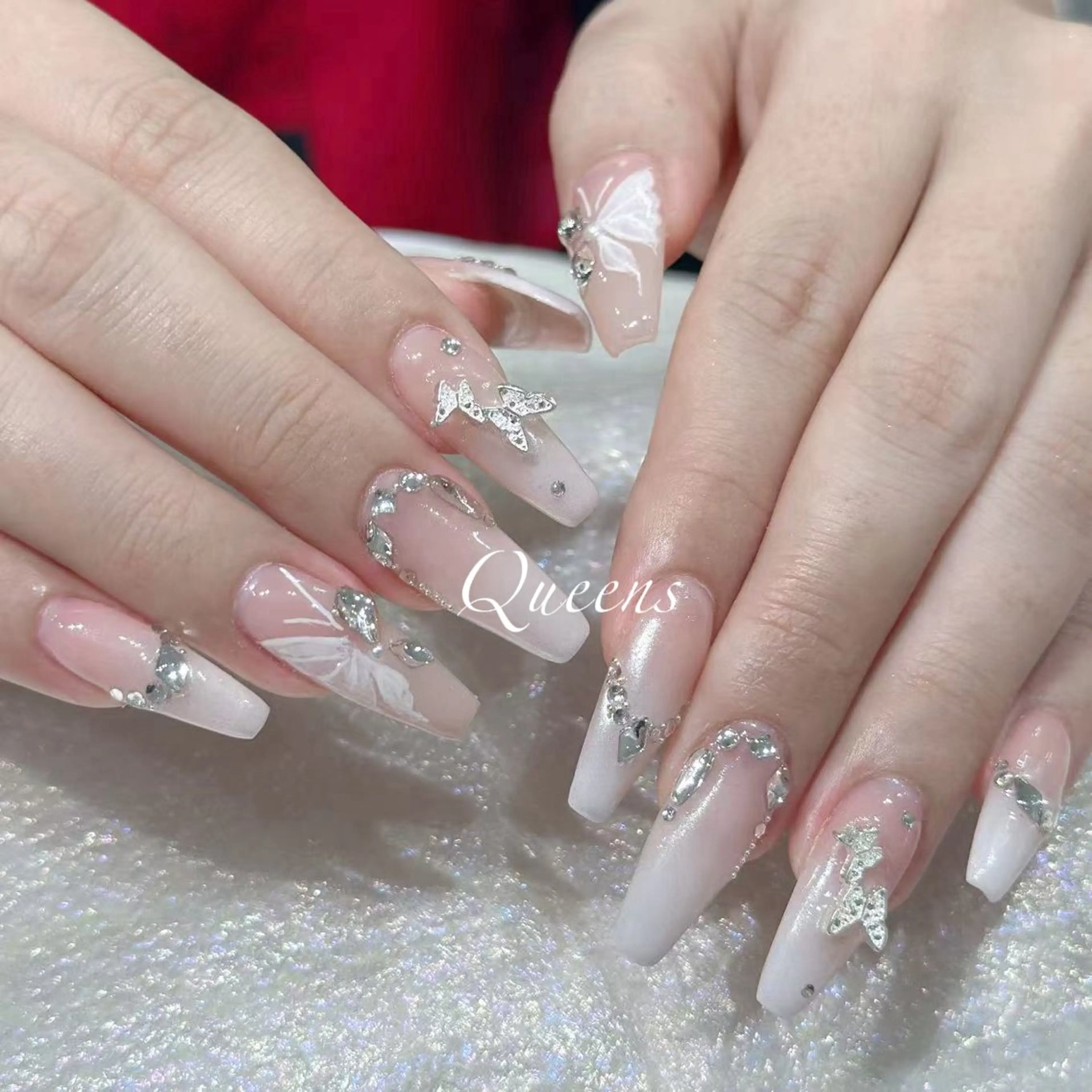 ネイル ハンドネイル Queens 榊 まおのネイルデザイン