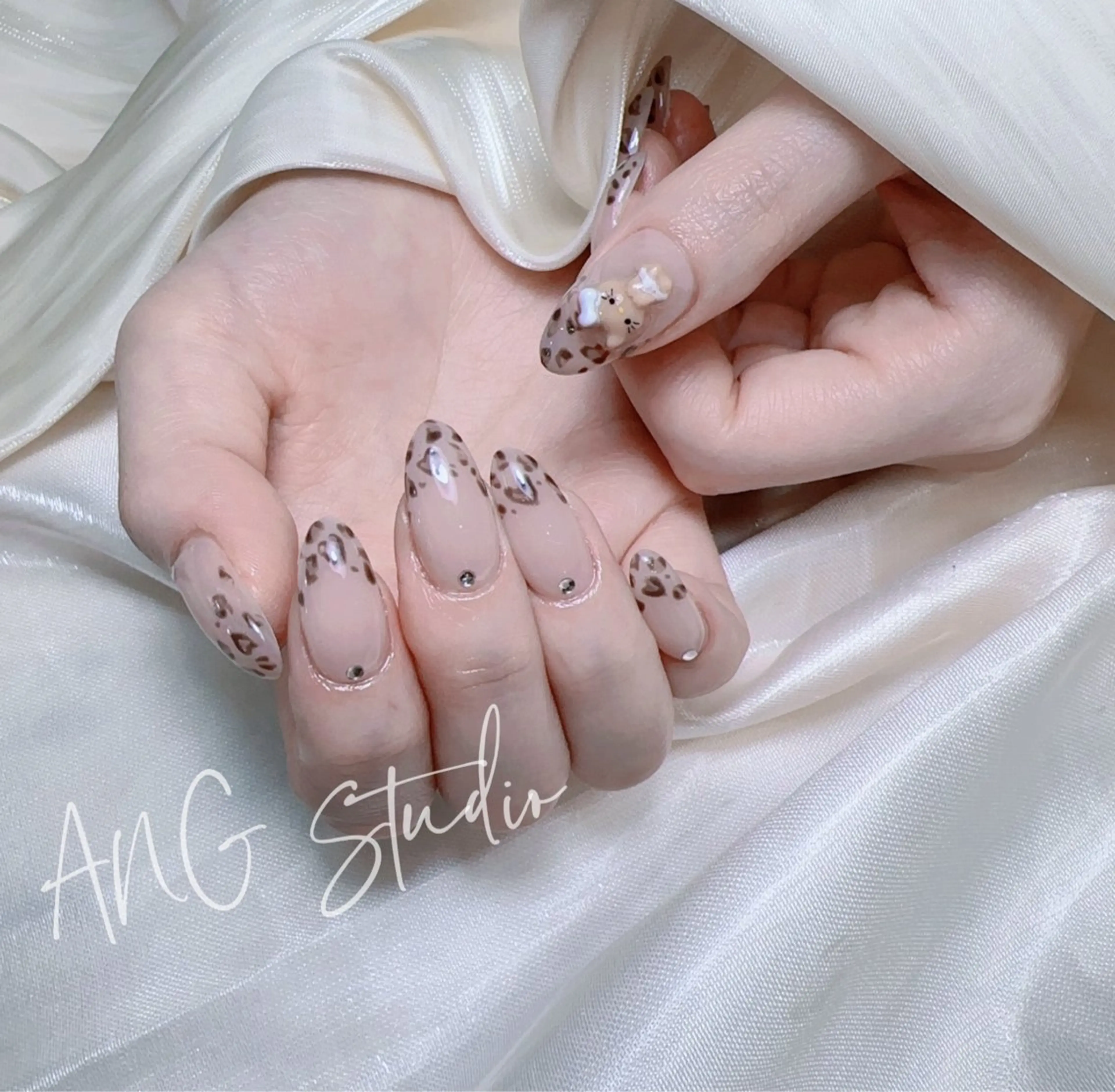 ネイル ハンドネイル ハンドケア ANG Studioのネイルデザイン