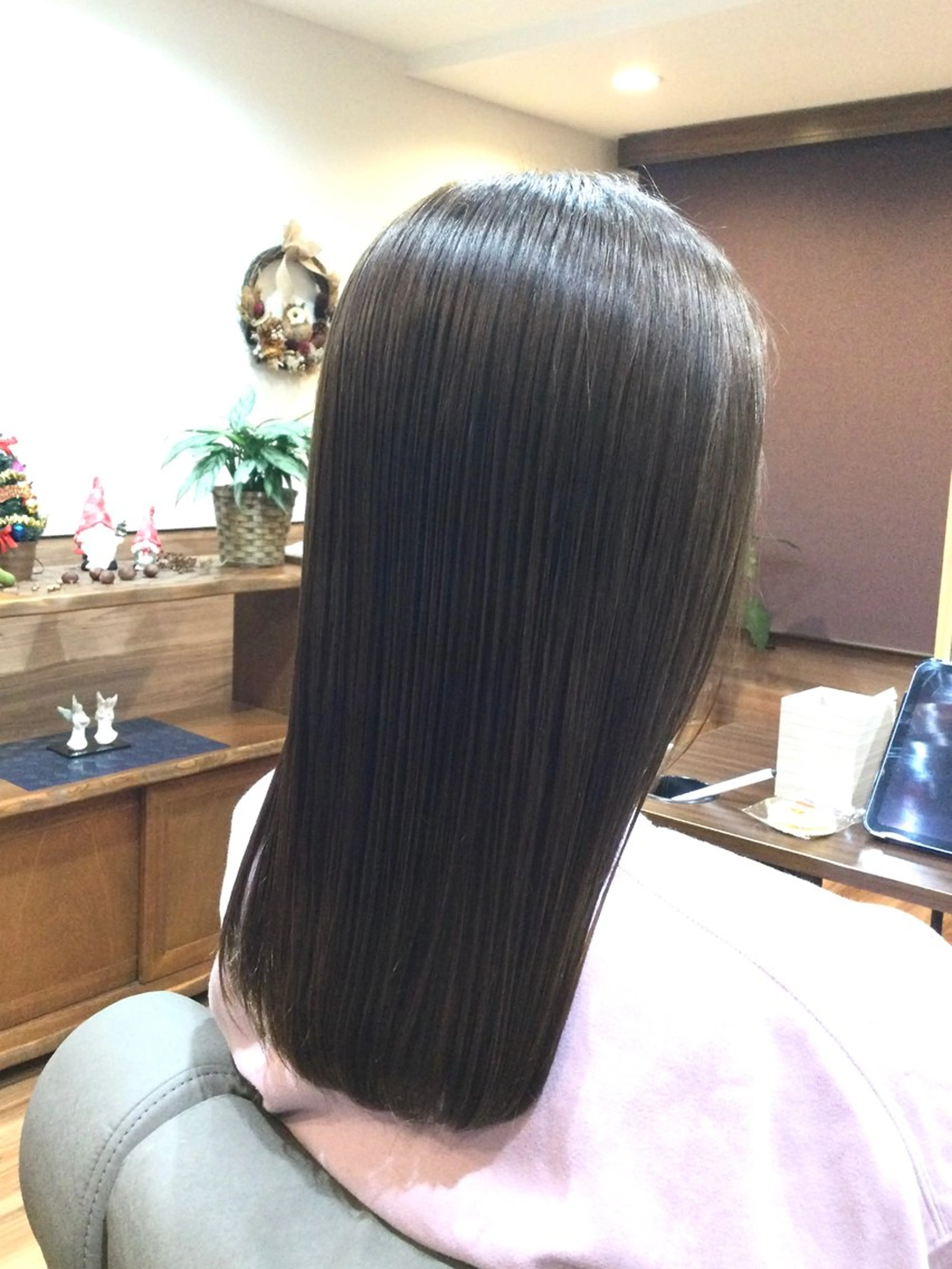 セミロング カラー 縮毛矯正 Annon プライベートサロンのヘアスタイル