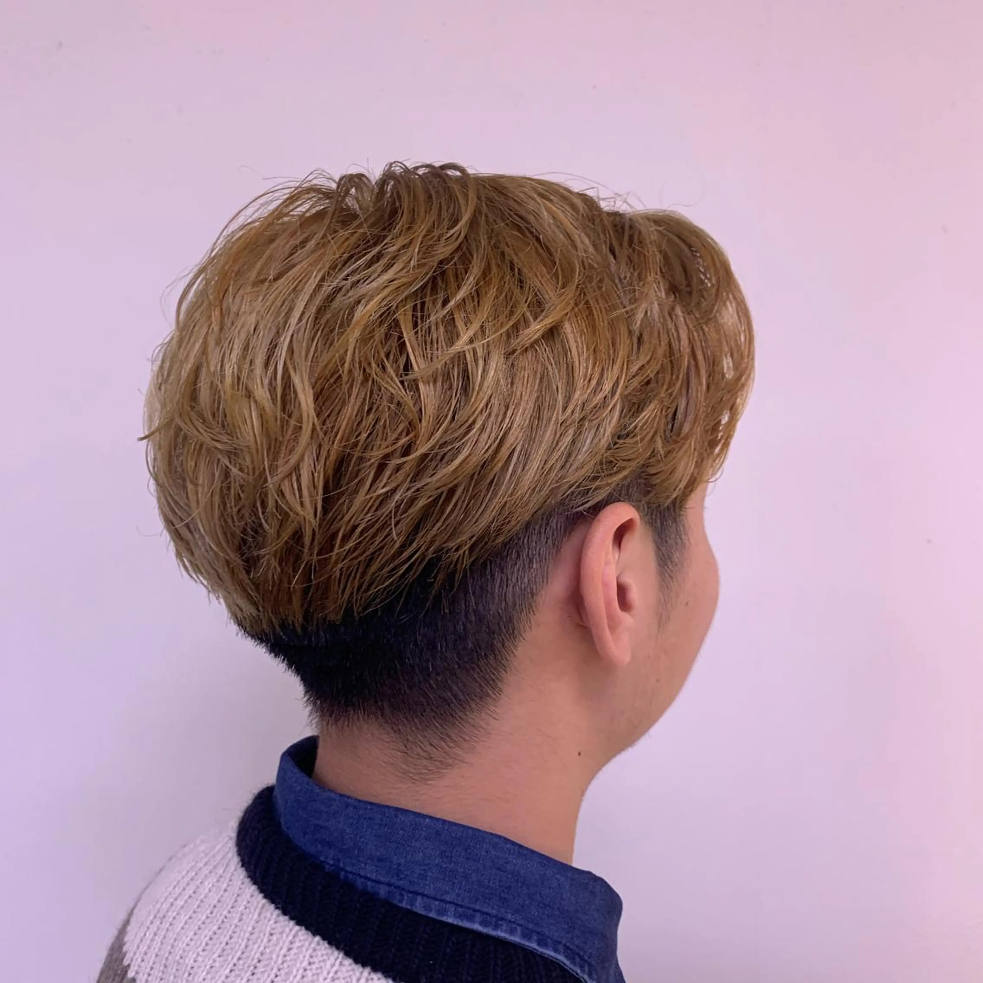 ショート メンズ メンズブリーチ 檜皮 夢子のヘアスタイル