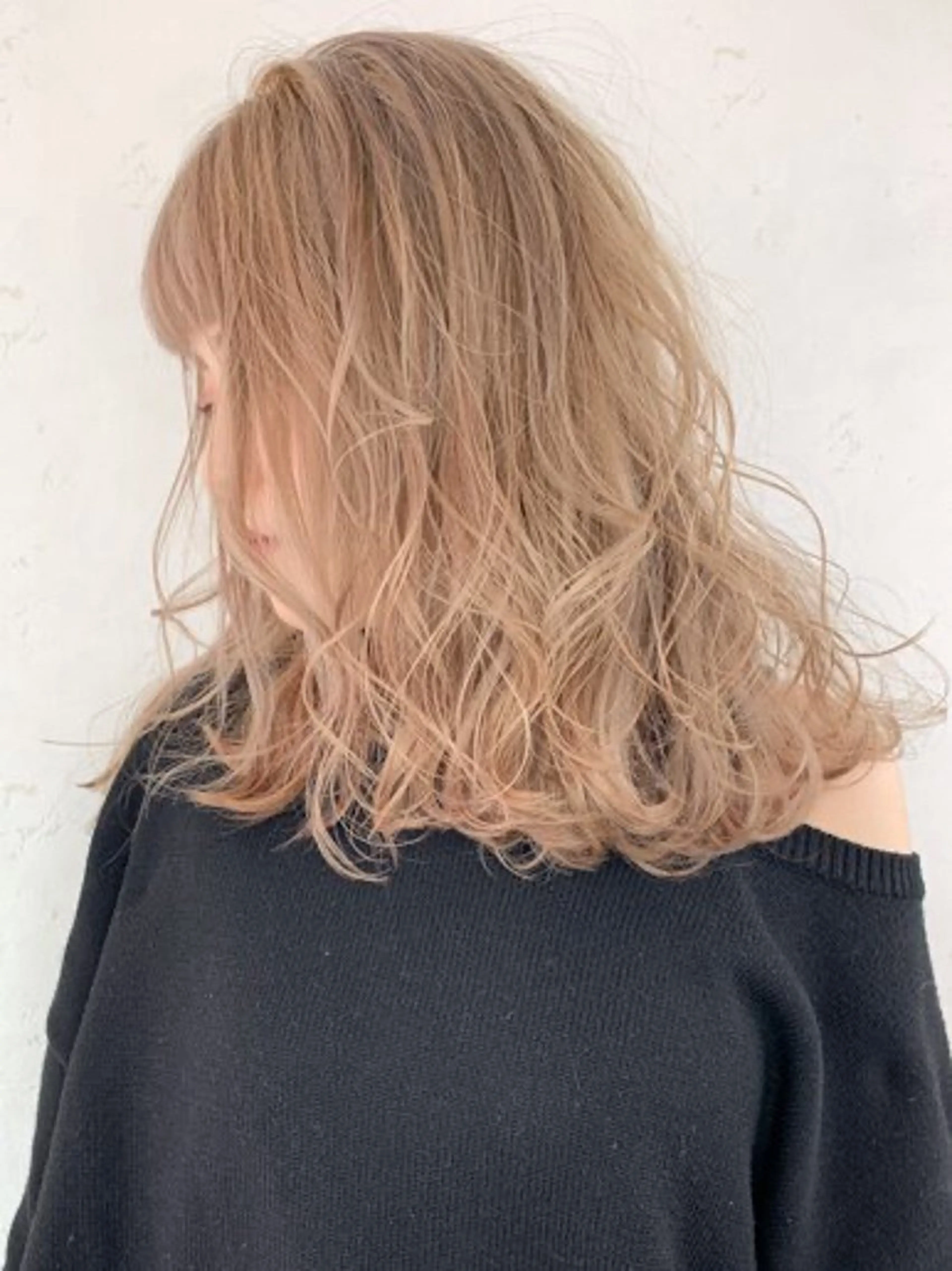 セミロング カラー ブリーチ 🧴カワバタ🧴 /暖色/髪質改善のヘアスタイル