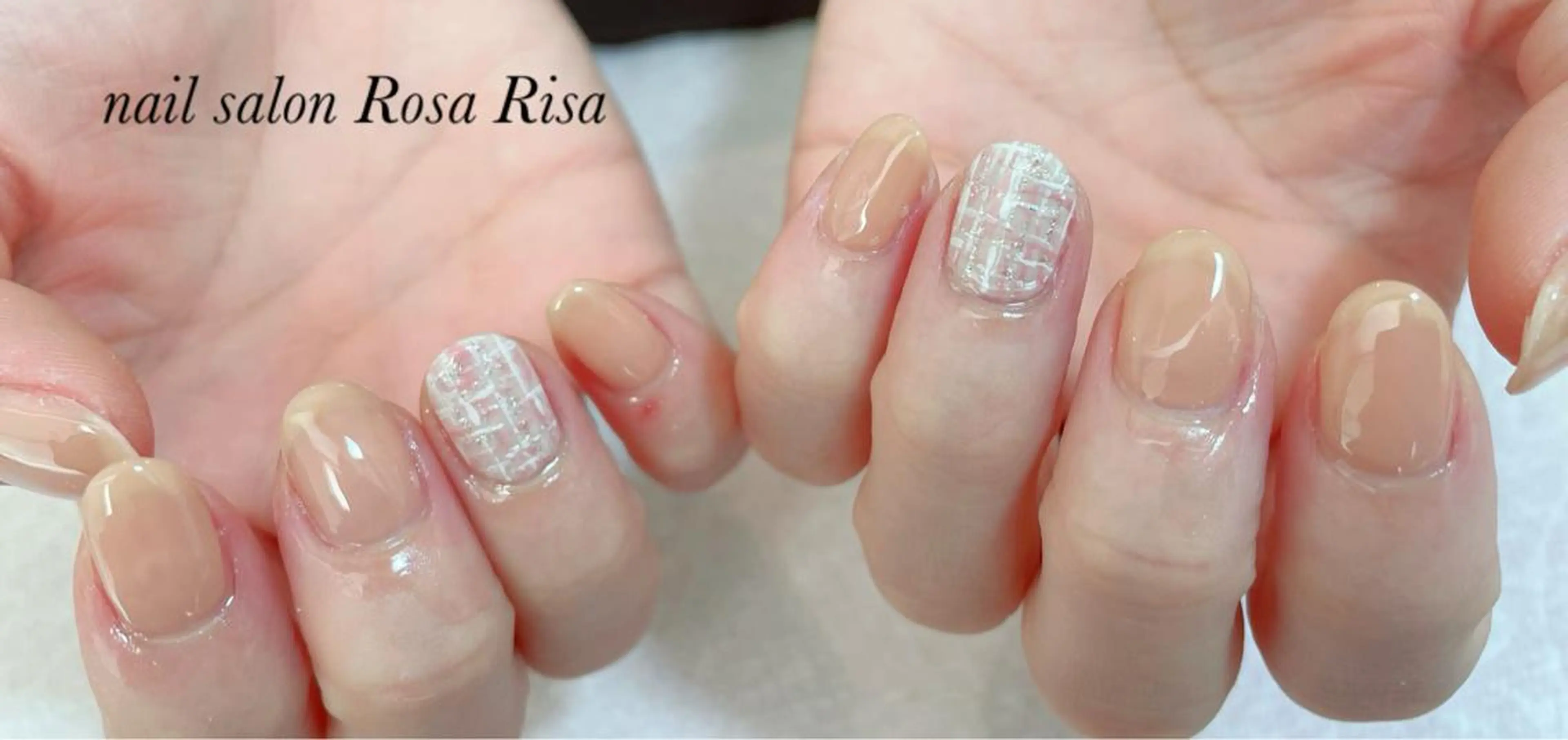 ミディアム アイブロウ 眉カラー ネイルスタジオ シェイクユアハンズのネイルデザイン