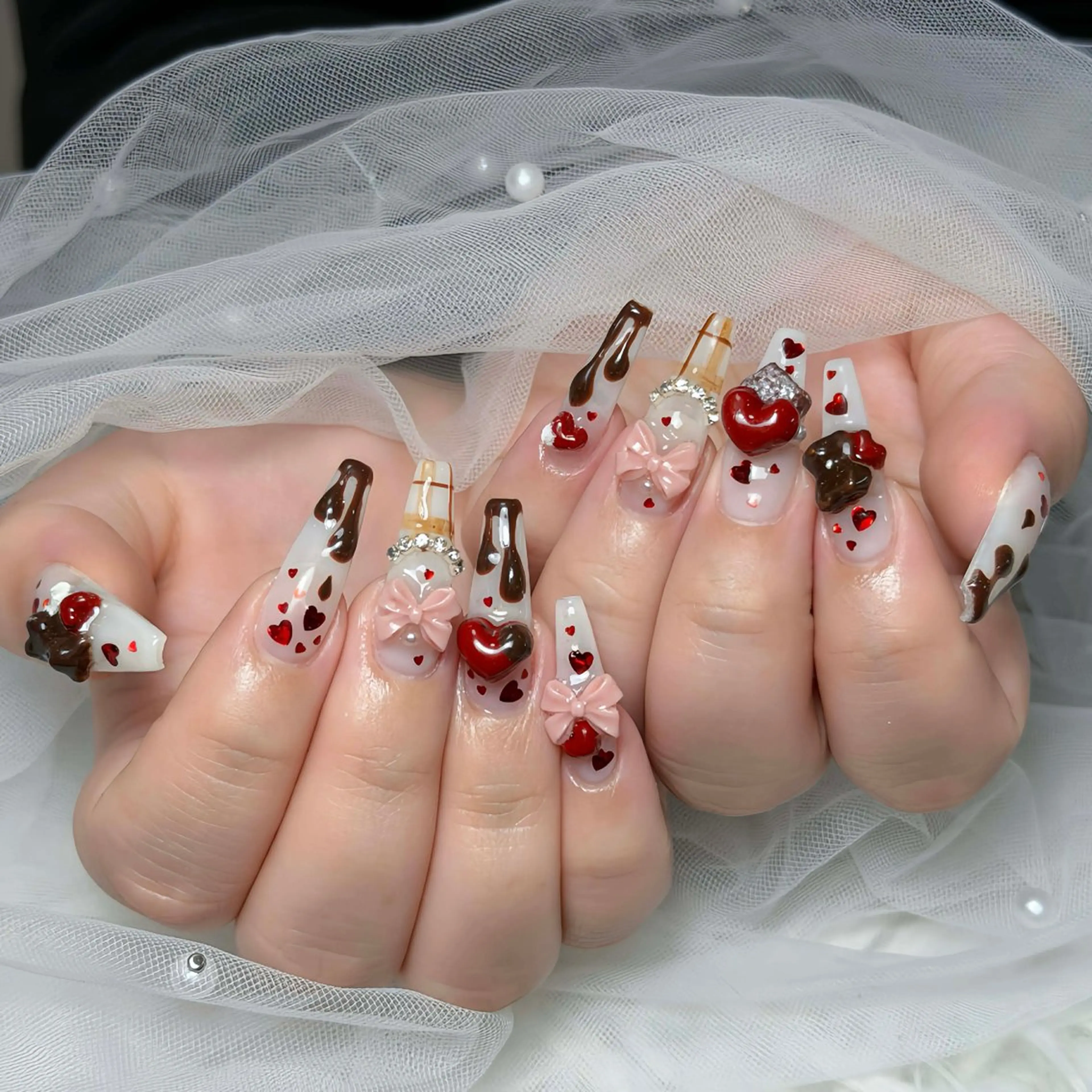 ネイル オーロラネイル ボルドー ブラウン 氷ネイル・うるうるネイル キラキラネイル Julli NailStudioのネイルデザイン