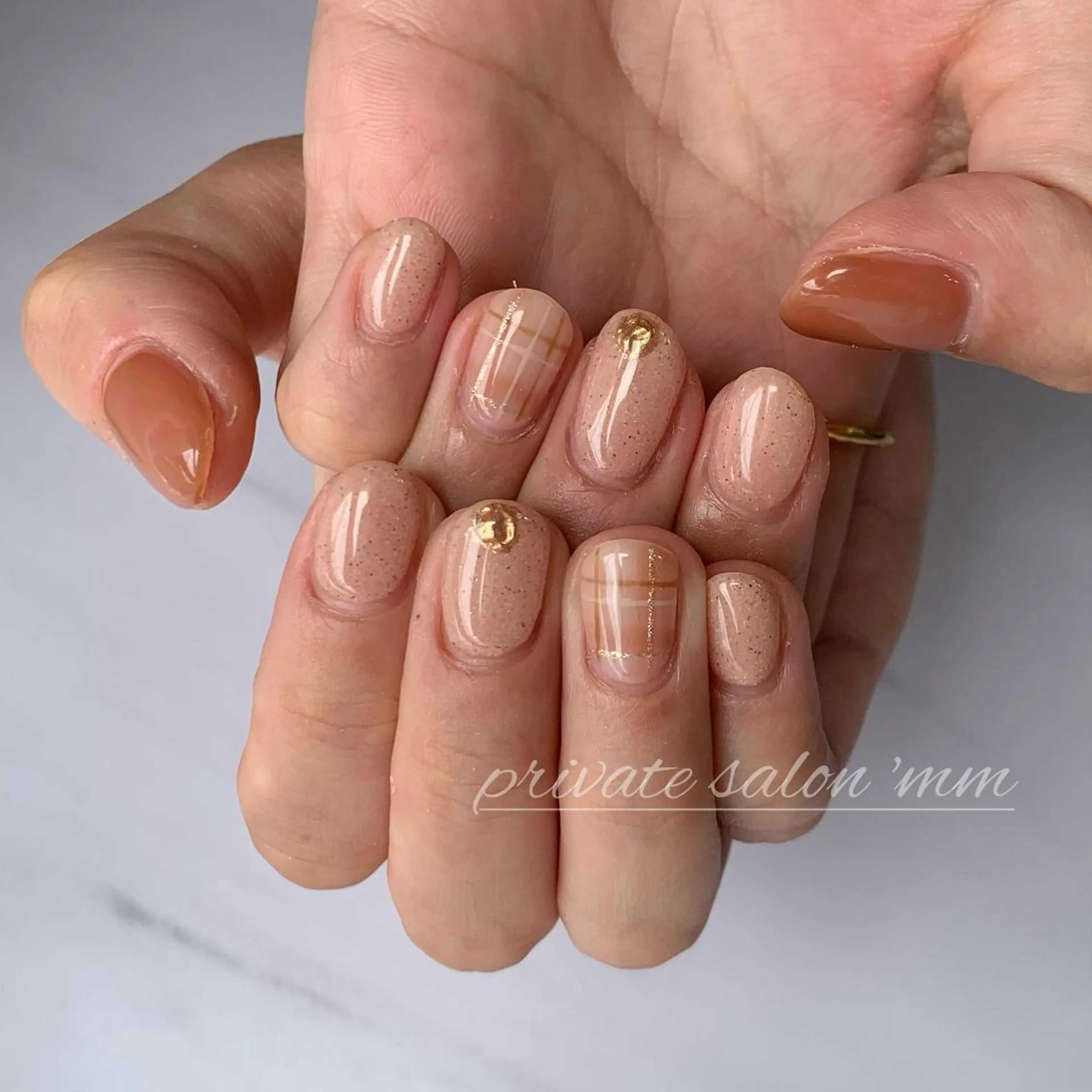 ネイル ハンドネイル 'mm  (ミリ) ＭＡＮＡＭＩのネイルデザイン