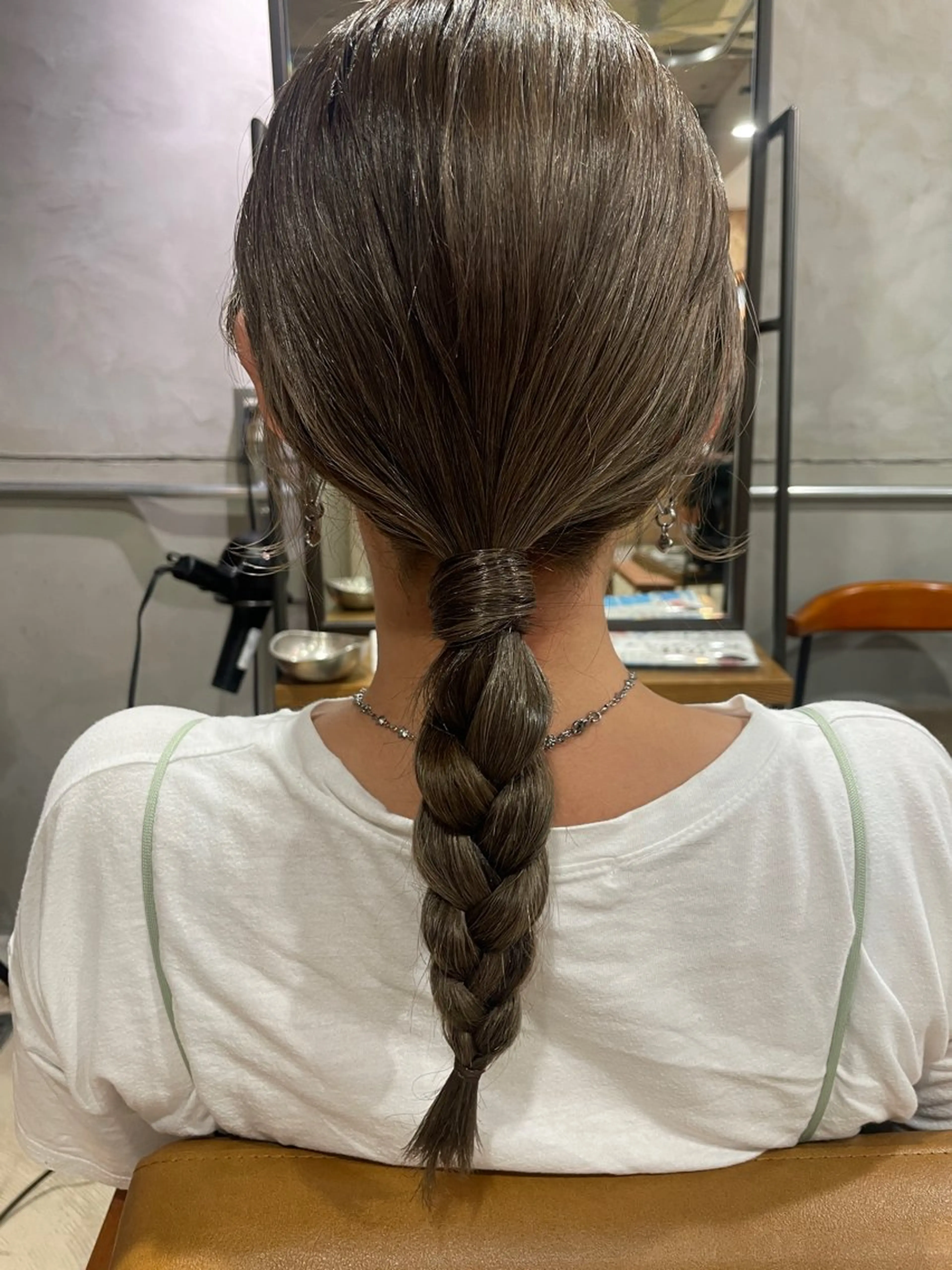 セミロング カラー ブリーチ カット ヘアカラー トリートメント さの あやねのヘアスタイル