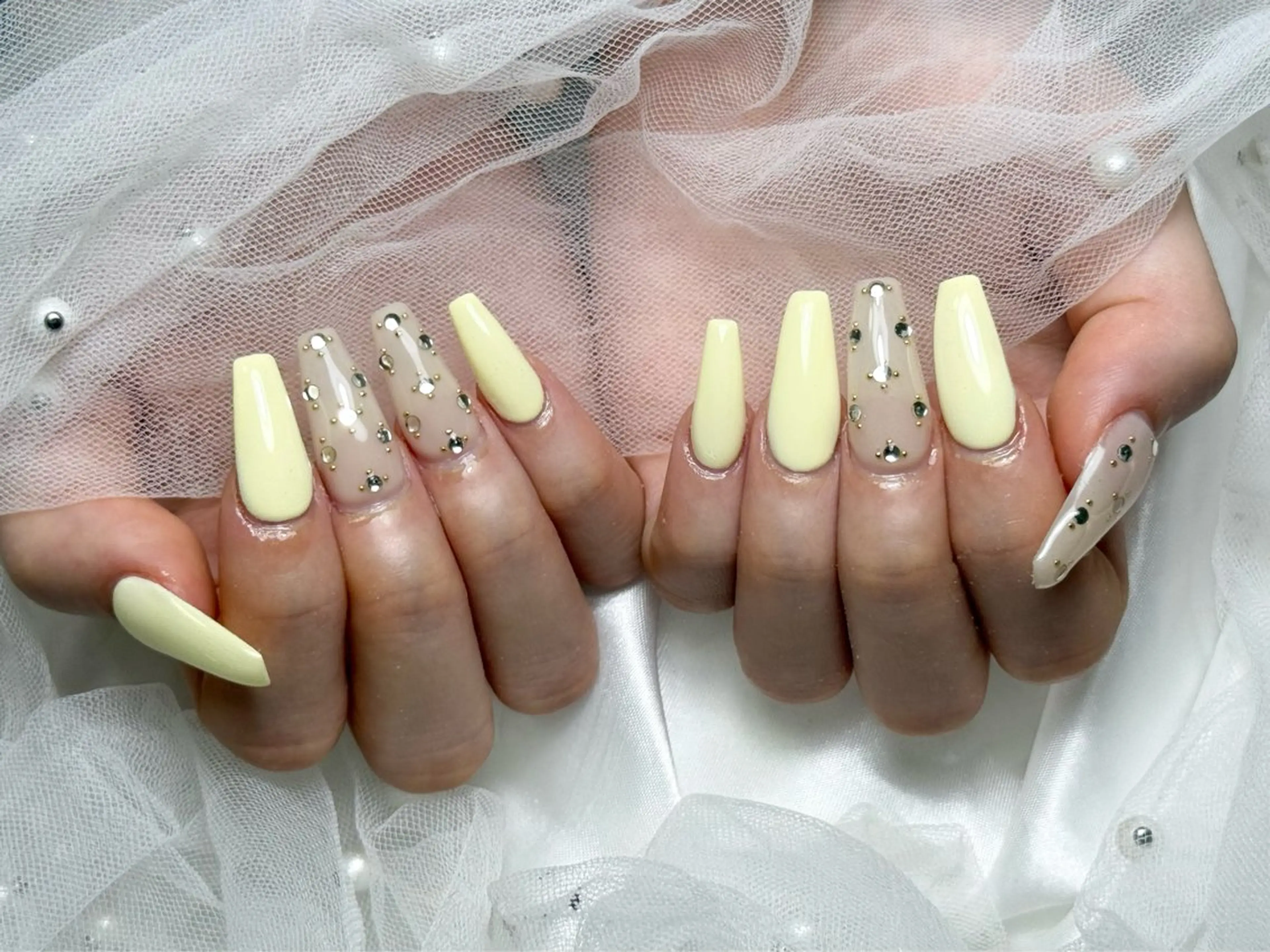 ネイル ハンドネイル Roi〈ロワ〉 Minakoのネイルデザイン