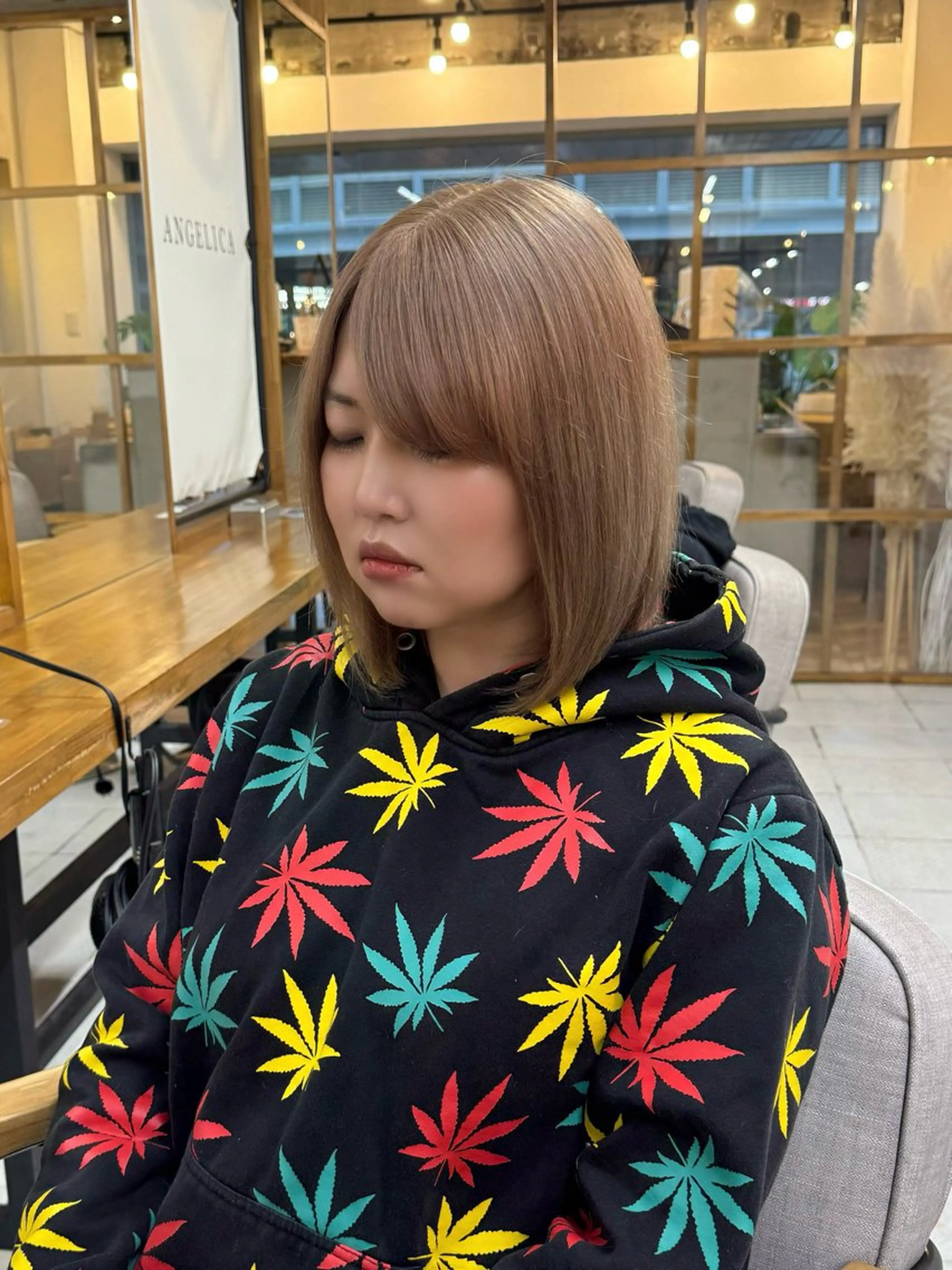 ミディアム カラー カット ヘアカラー トリートメント 韓国レイヤーカット★ 小林大樹のヘアスタイル