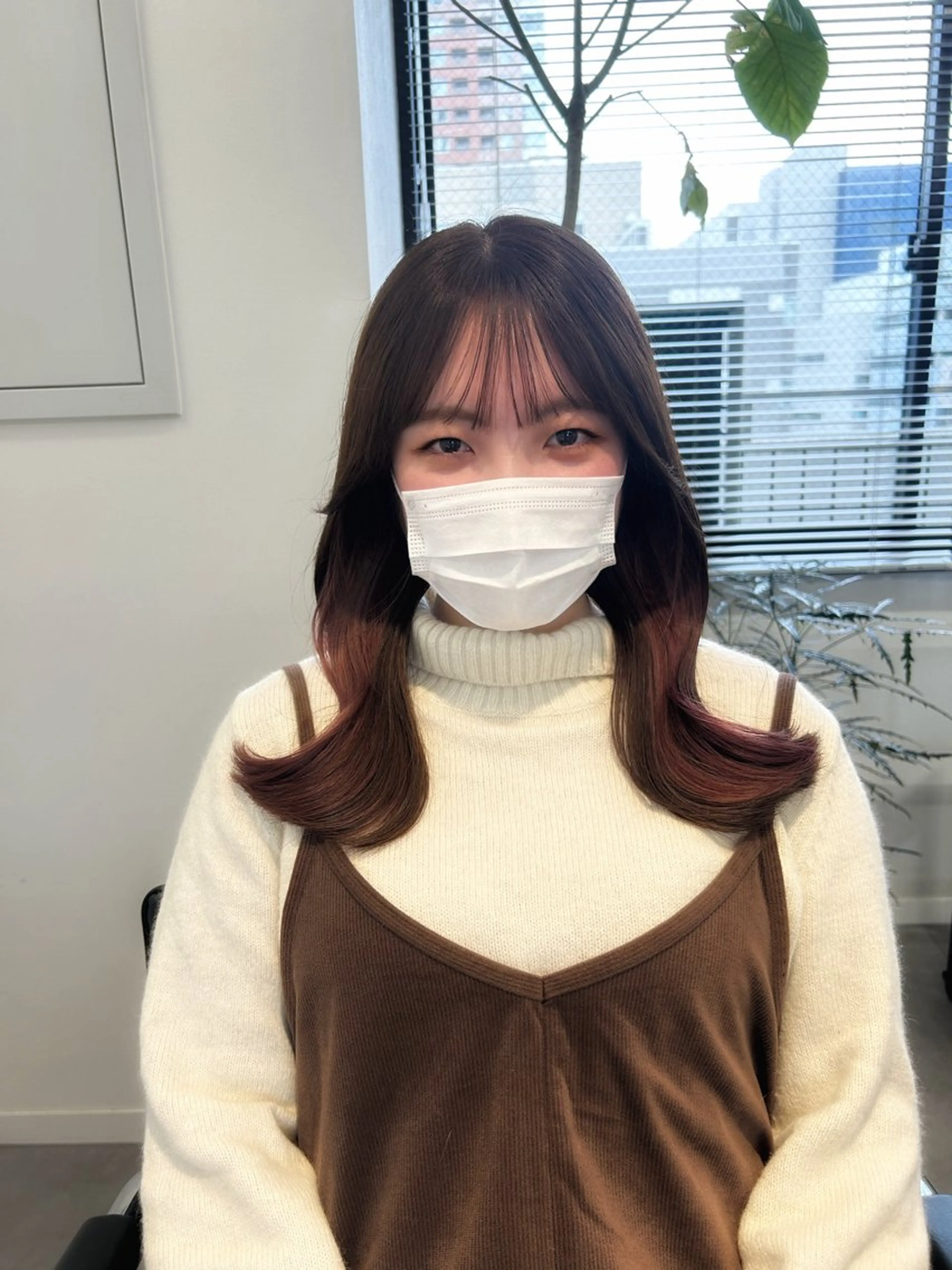 セミロング カラー インナーカラー くびれヘア レイヤーカット ❤️ショートカット ・顔周りカット❤️のヘアスタイル
