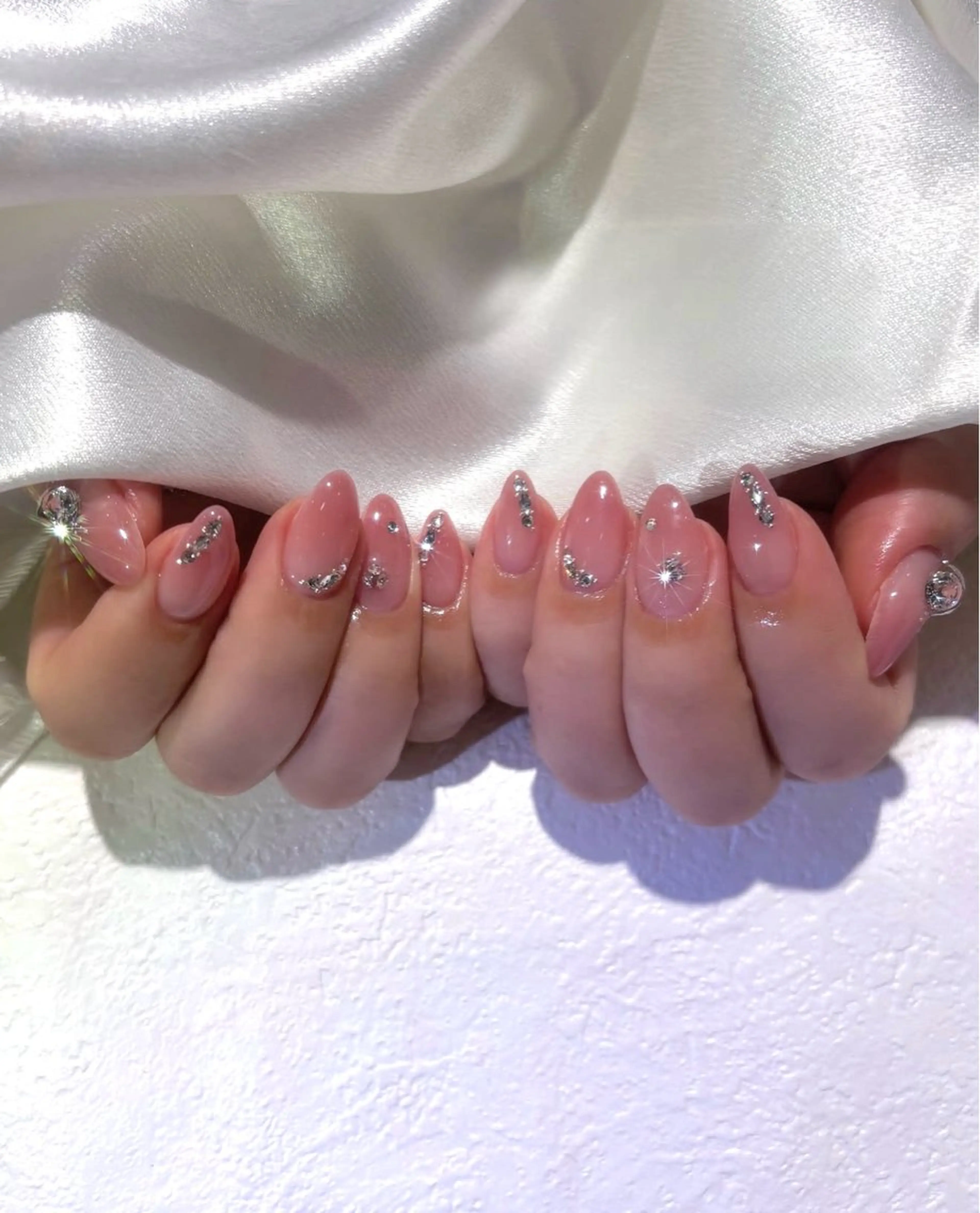 ネイル キラキラネイル マグネットネイル ミラーネイル ニュアンスネイル 春ネイル ハンドネイル Lyna 池袋のネイルデザイン