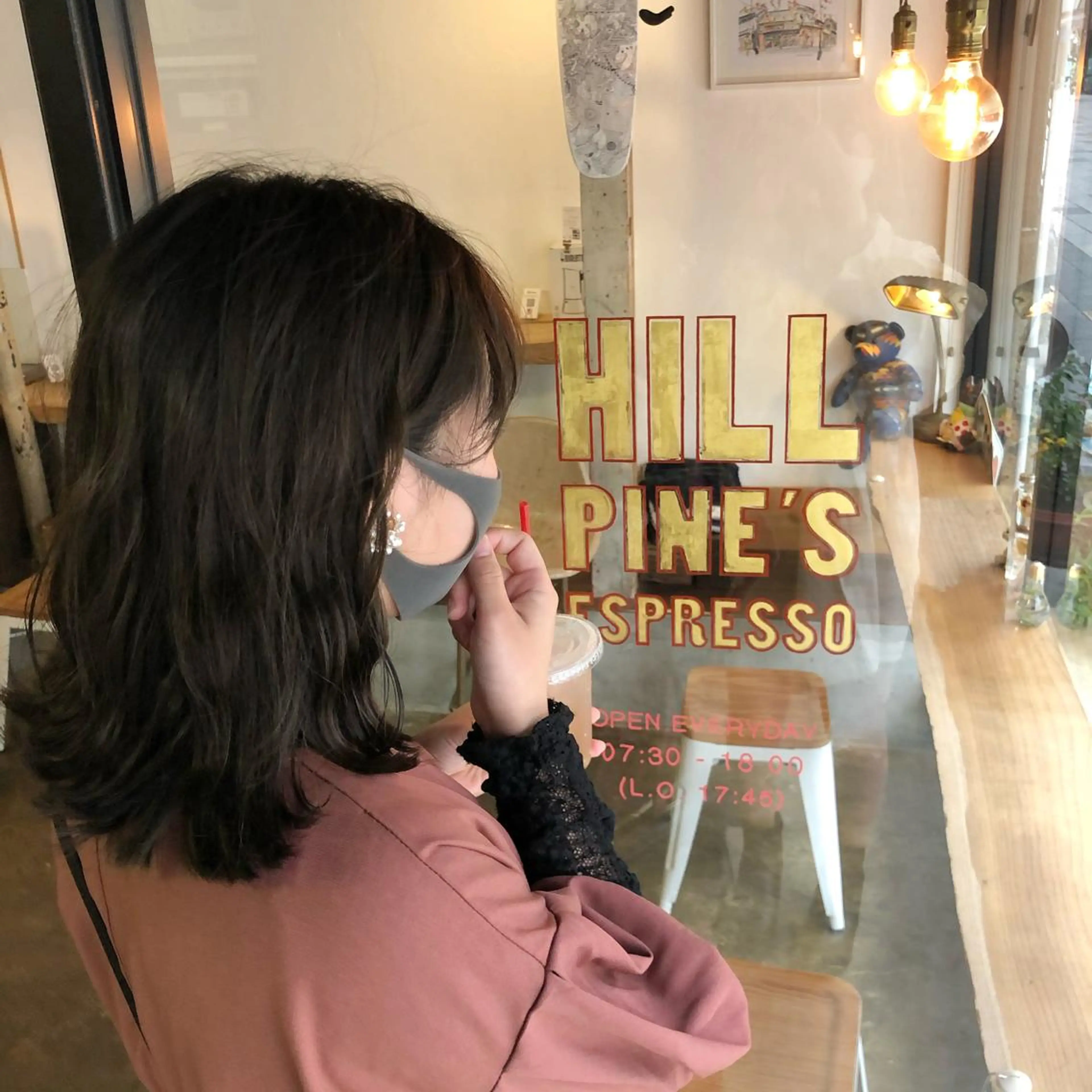 ミディアム カラー アッシュ ブリーチ ケアブリーチ ショコラグレージュ ダークアッシュ 韓国風/オシャレ /縮毛矯正/滝口琴未のヘアスタイル