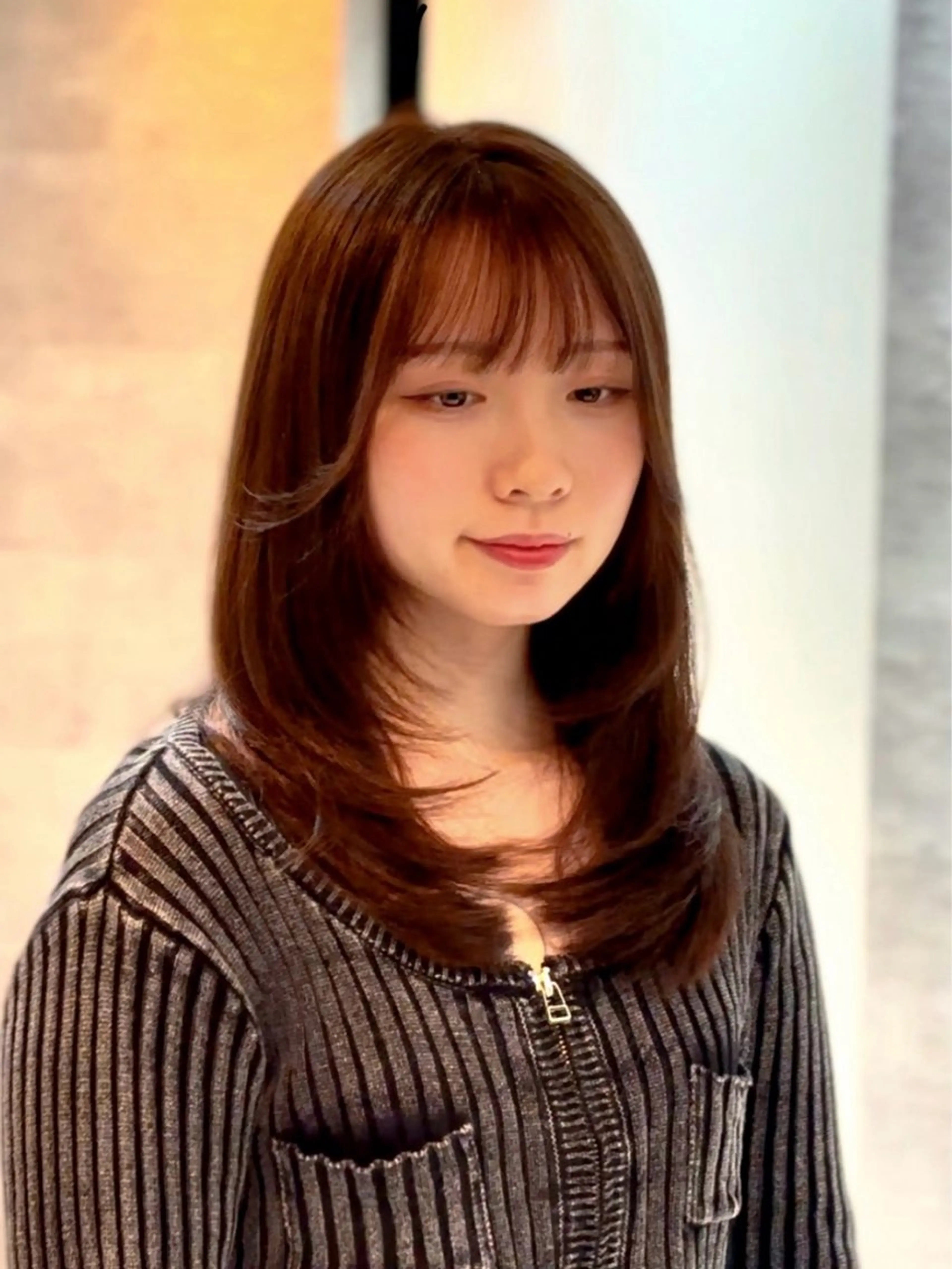 セミロング 新宿/韓国レイヤー/ 顔まわり/メンズヘアのヘアスタイル