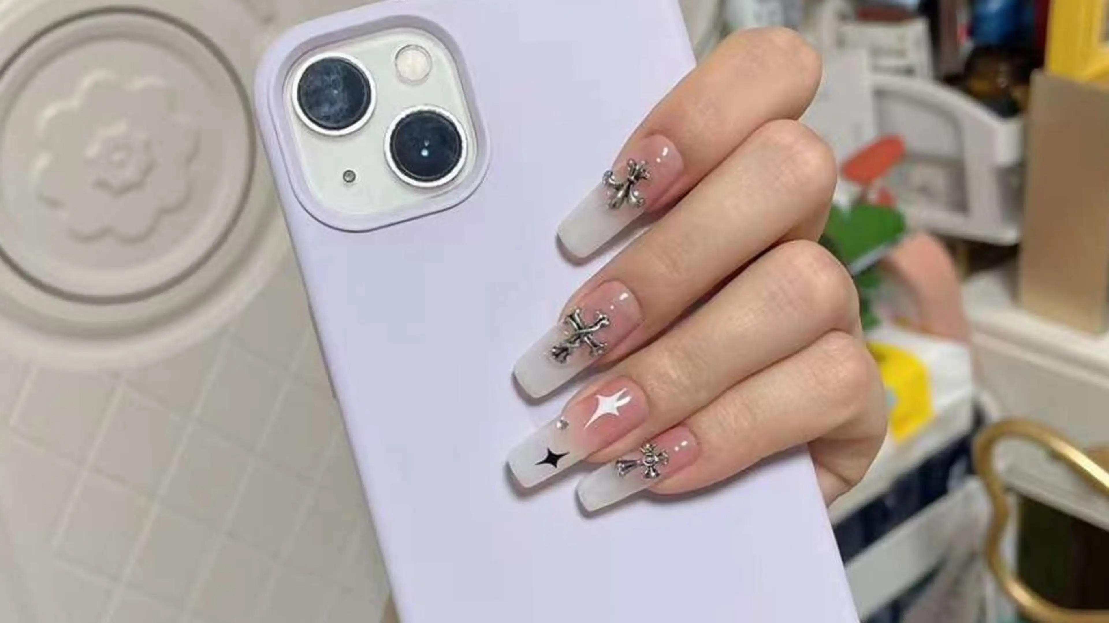 ネイル 横浜市中区曙町 E·U·Bネイルのネイルデザイン