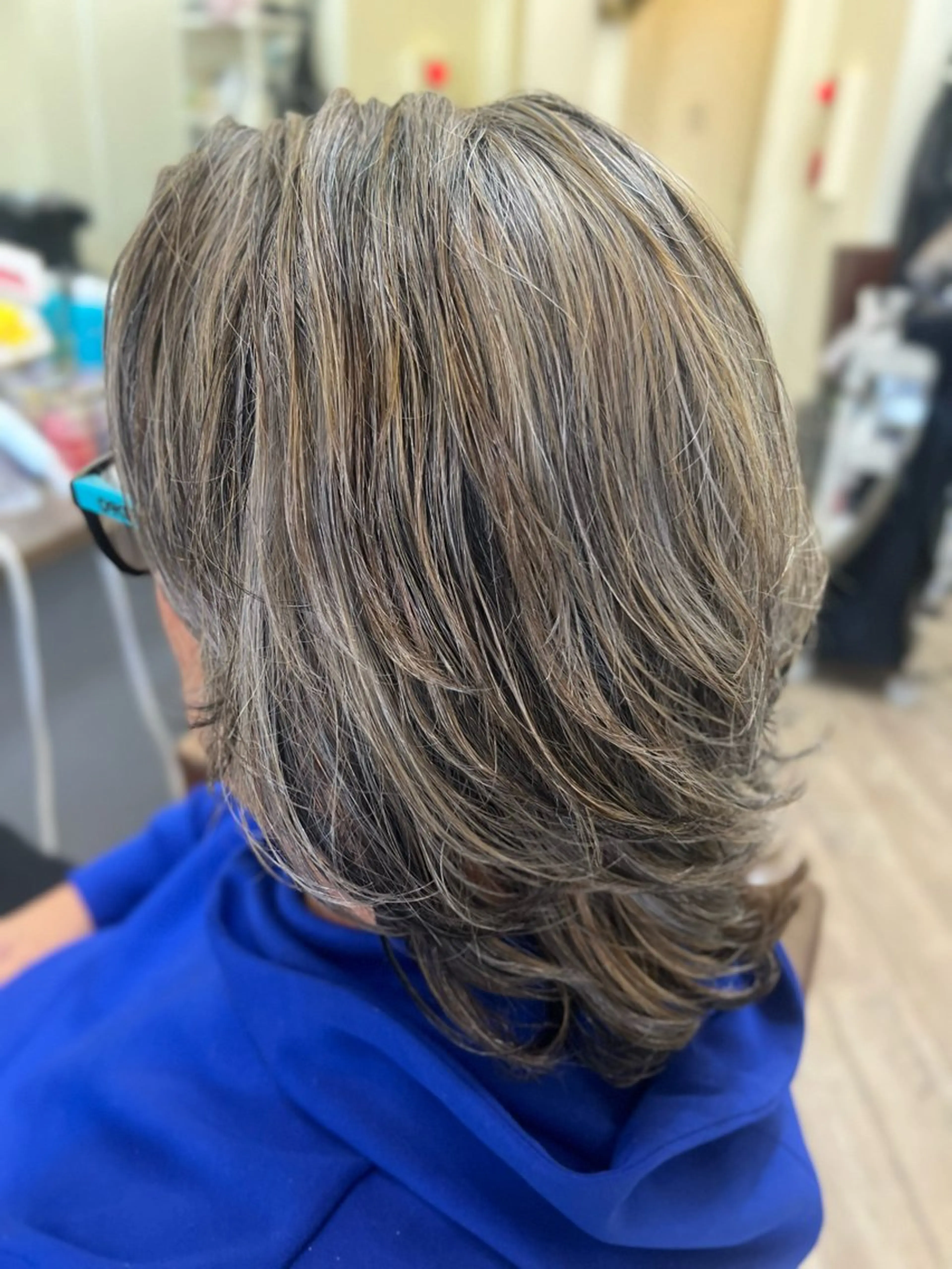 ロング メンズ カット ヘアカラー トリートメント 鶴見 和美のヘアスタイル