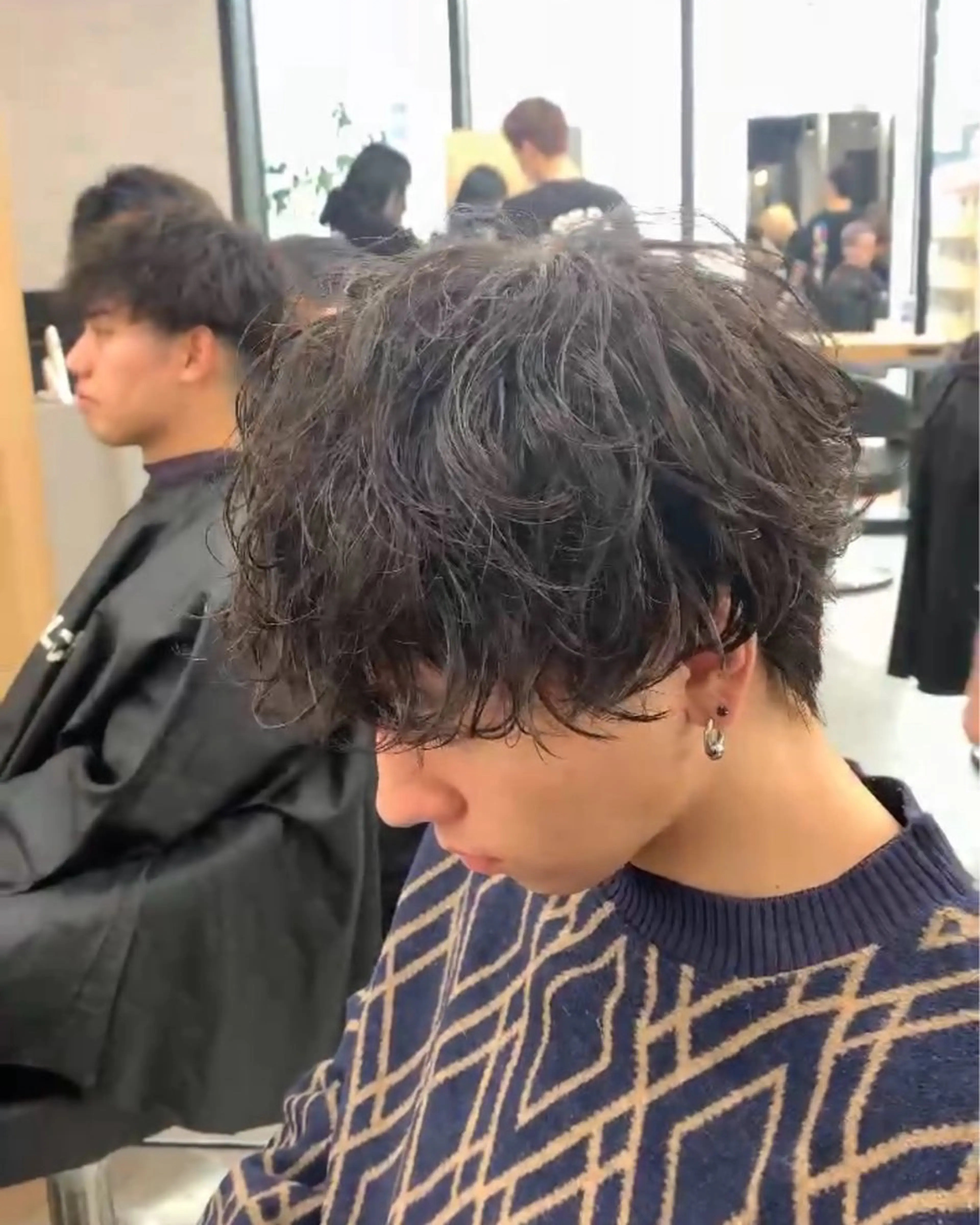 ミディアム パーマ メンズ 三浦 洋斗のヘアスタイル