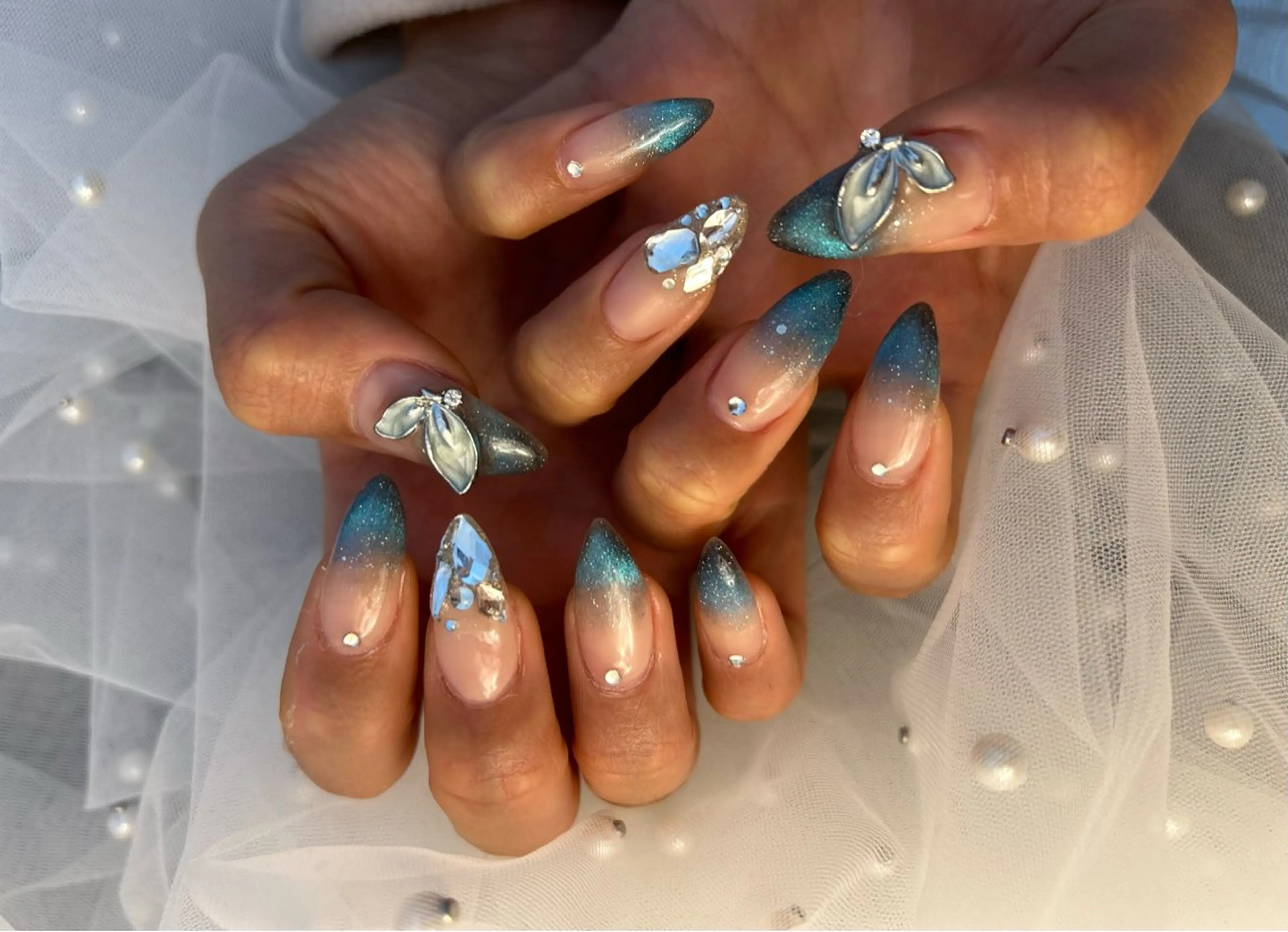 ネイル ハンドネイル フットネイル ✴︎ Delightのネイルデザイン